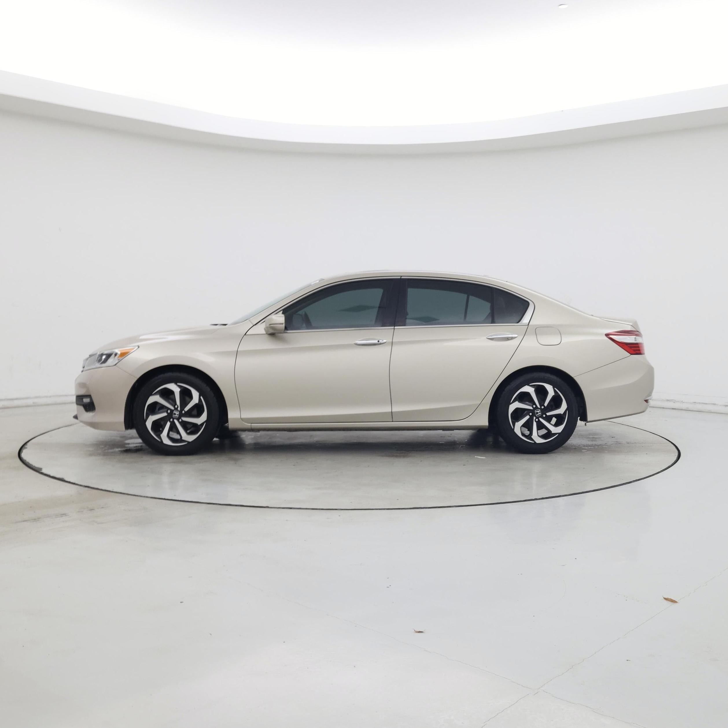 Thumbnail: 2016 Honda Accord - 3