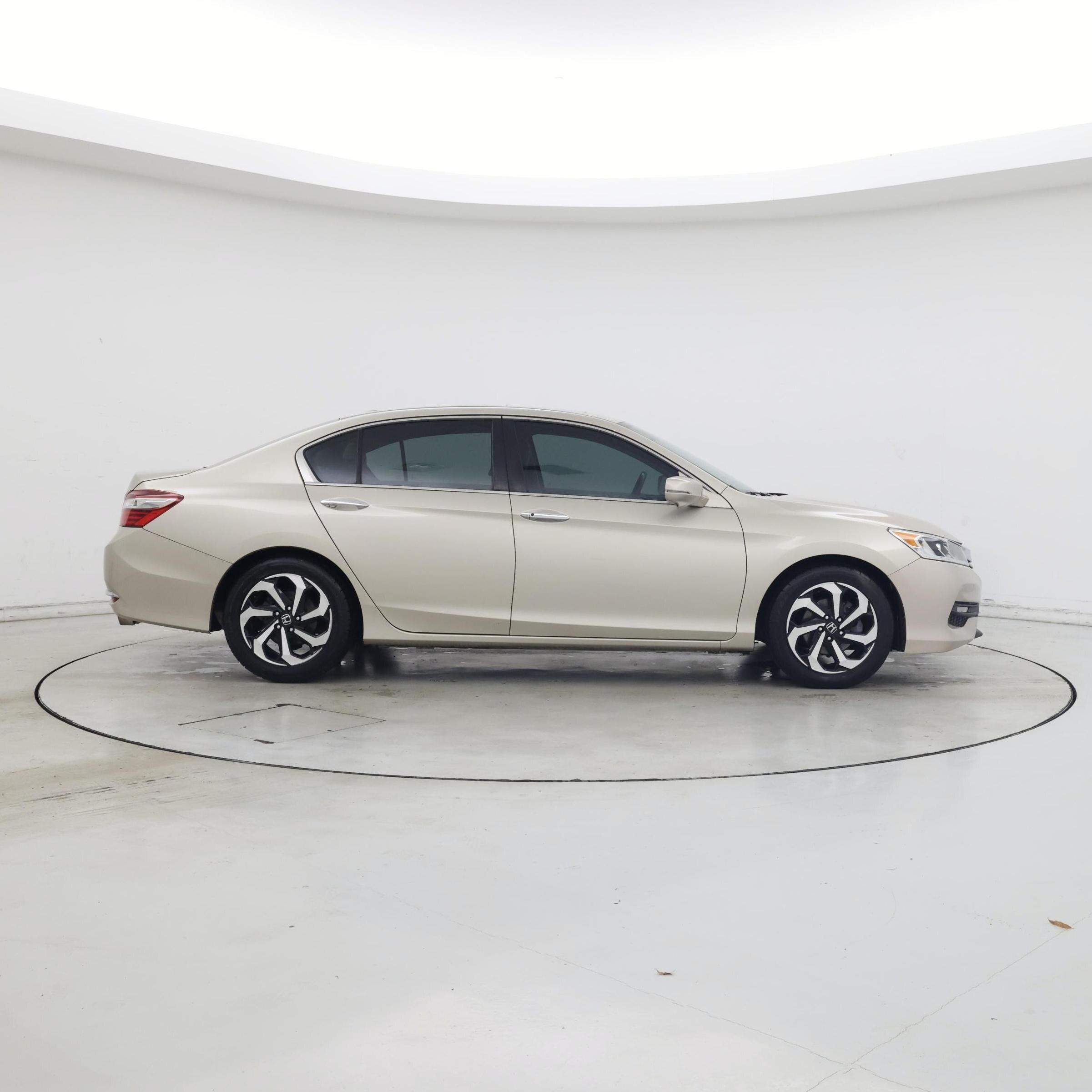 Thumbnail: 2016 Honda Accord - 7