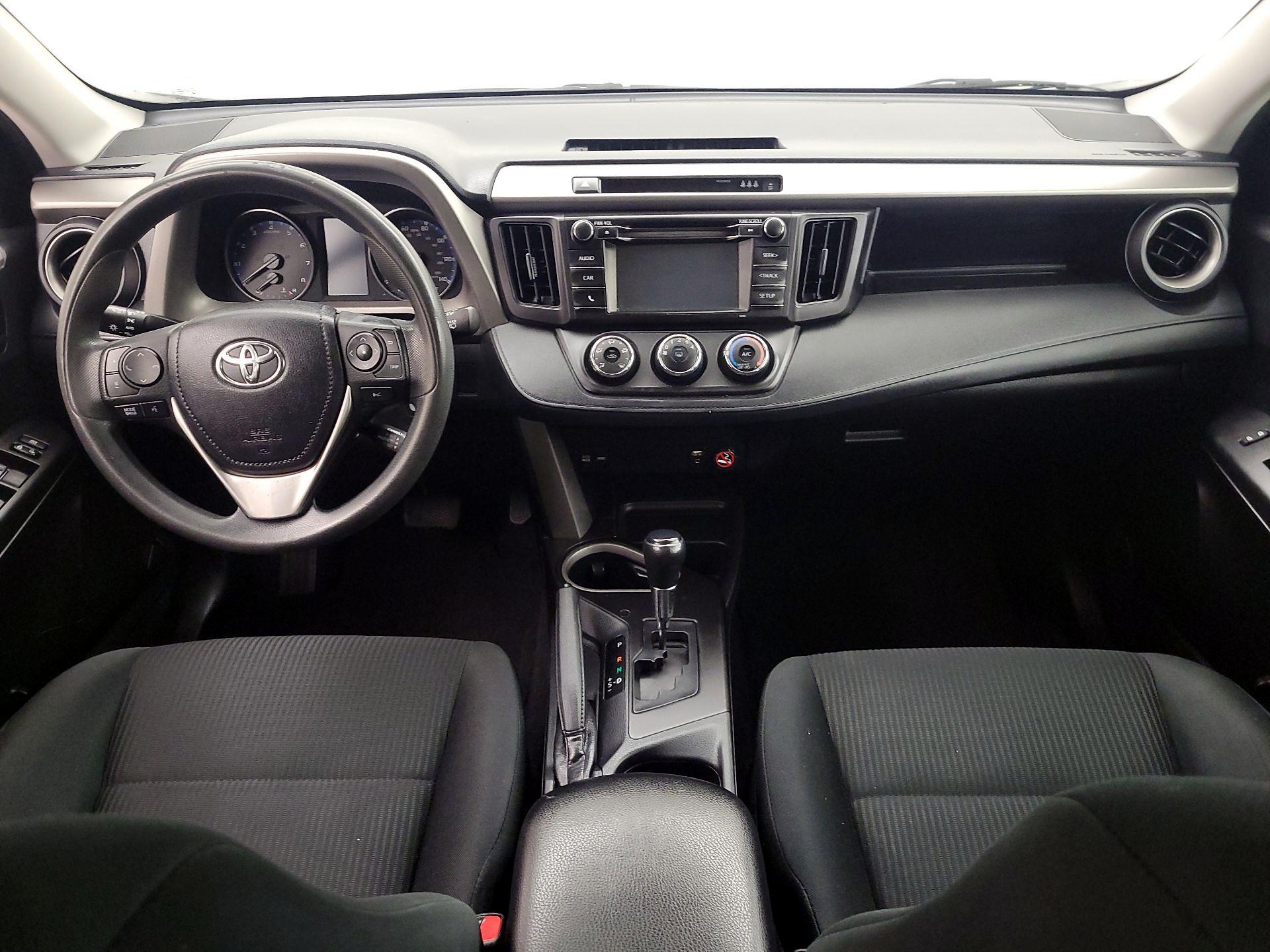 Thumbnail: 2017 Toyota RAV4 - 9