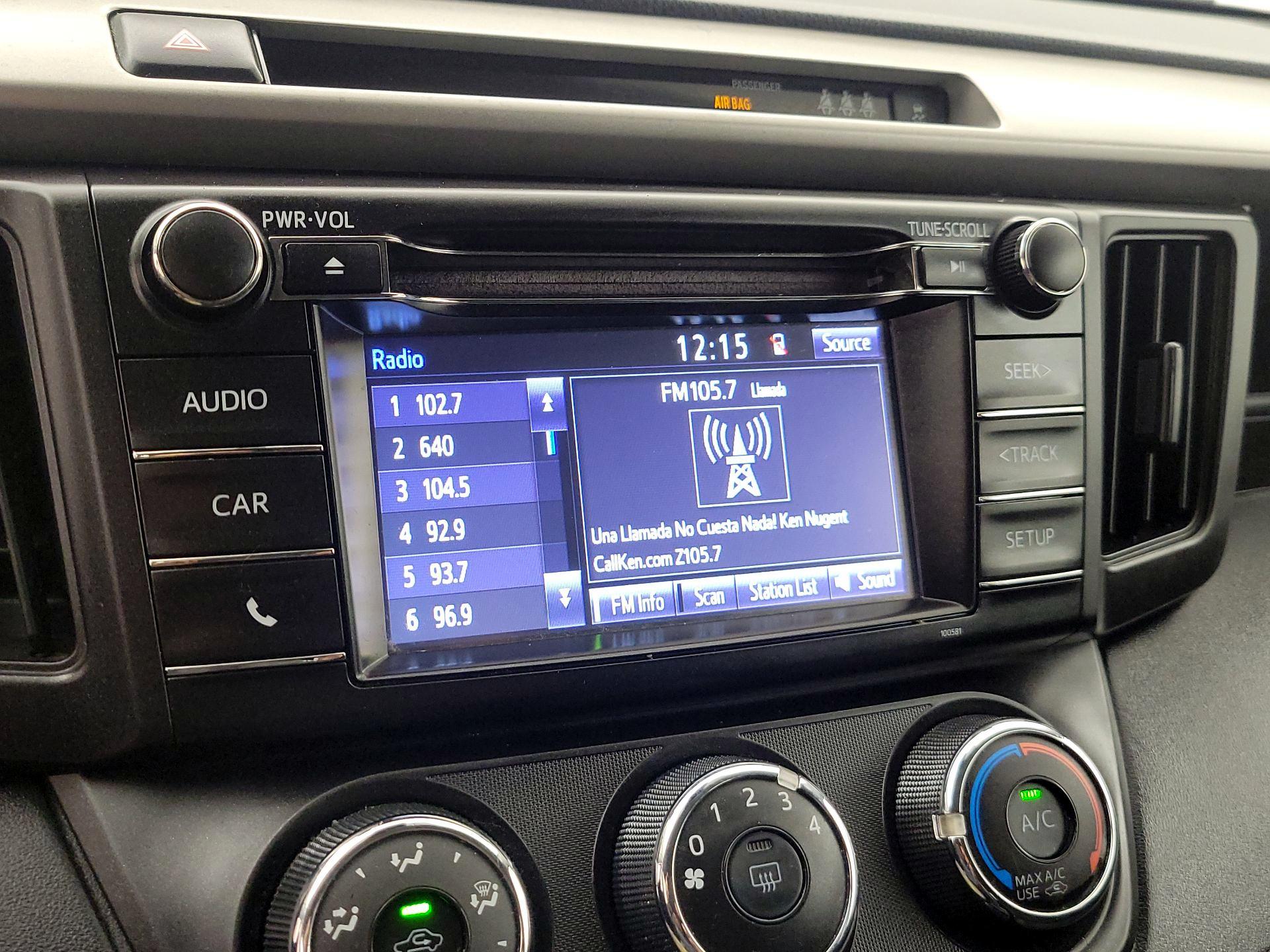 Thumbnail: 2017 Toyota RAV4 - 15