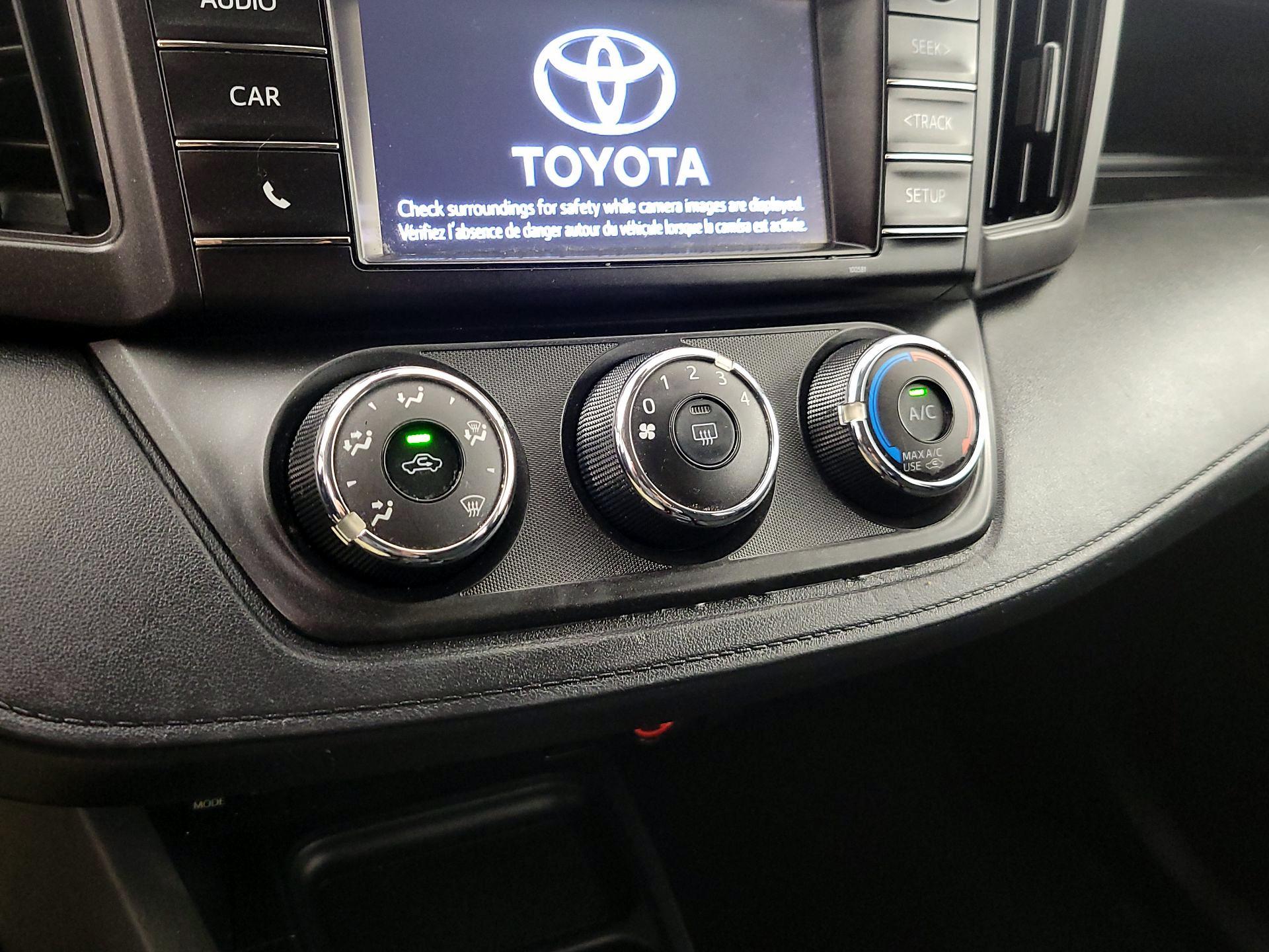 Thumbnail: 2017 Toyota RAV4 - 16