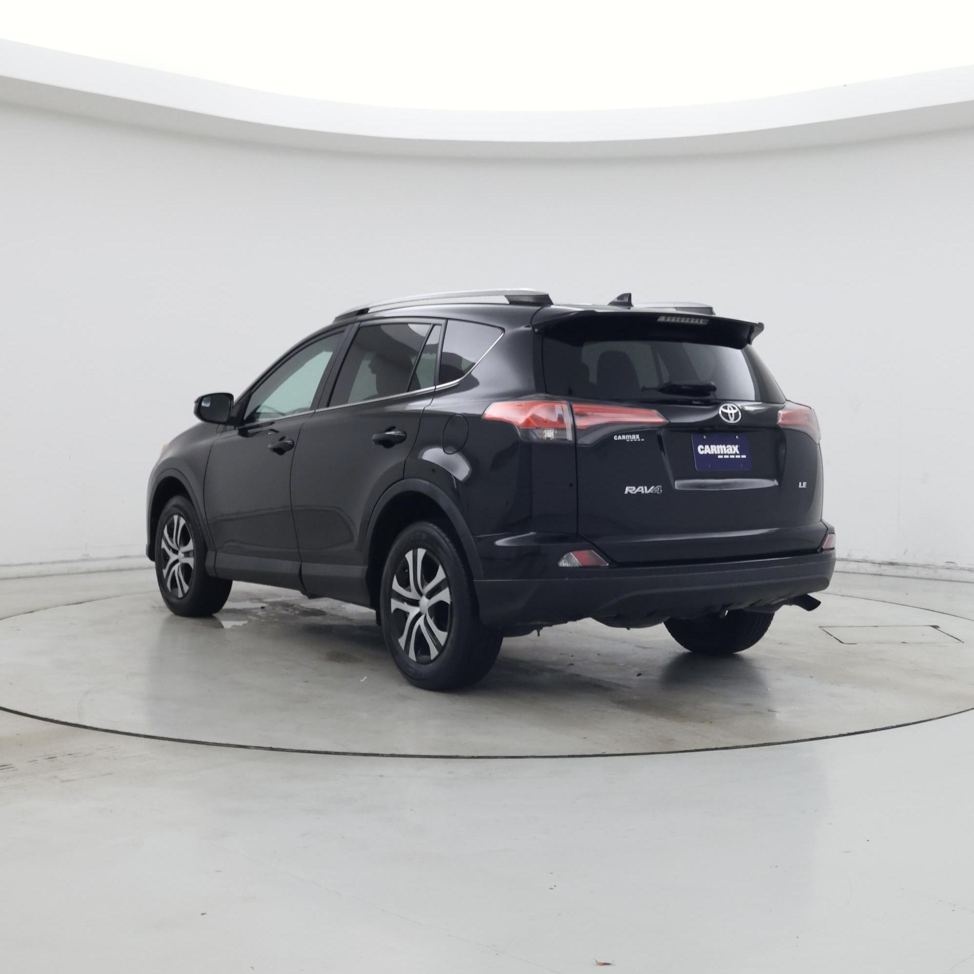 Thumbnail: 2017 Toyota RAV4 - 2