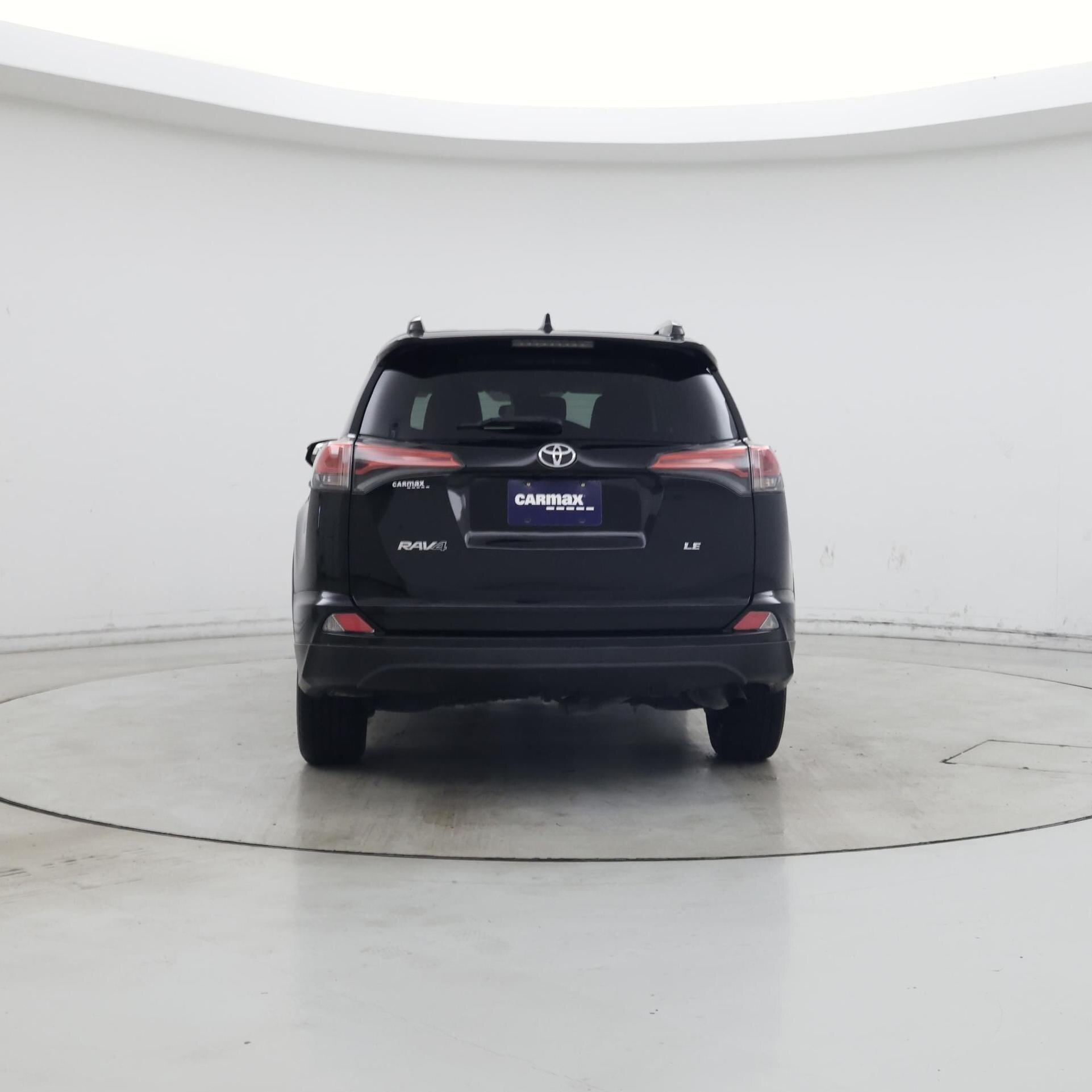 Thumbnail: 2017 Toyota RAV4 - 6