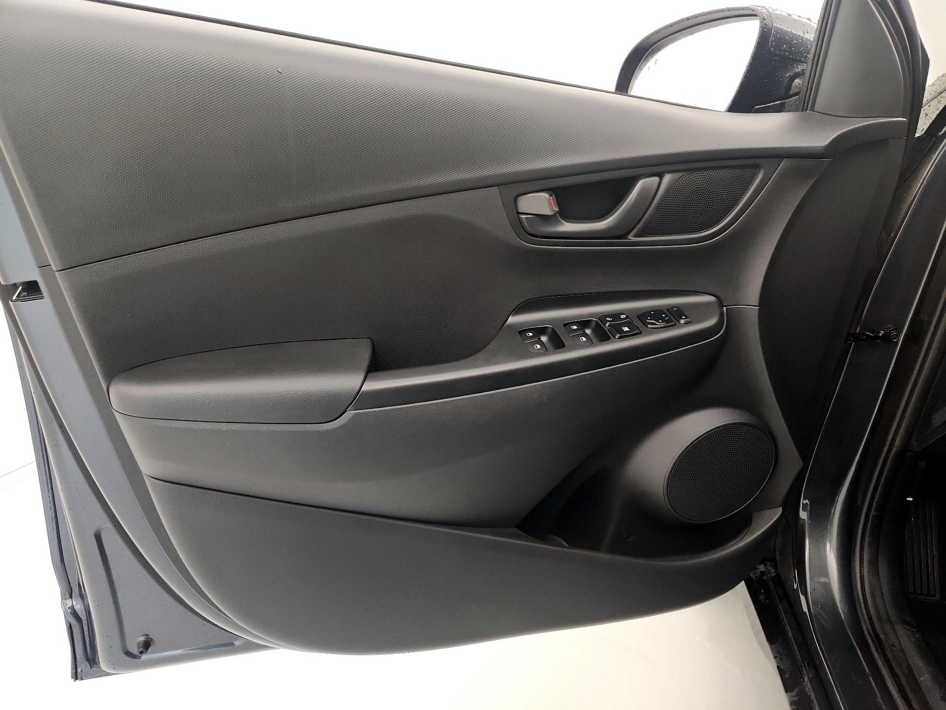 Thumbnail: 2022 Hyundai Kona - 12