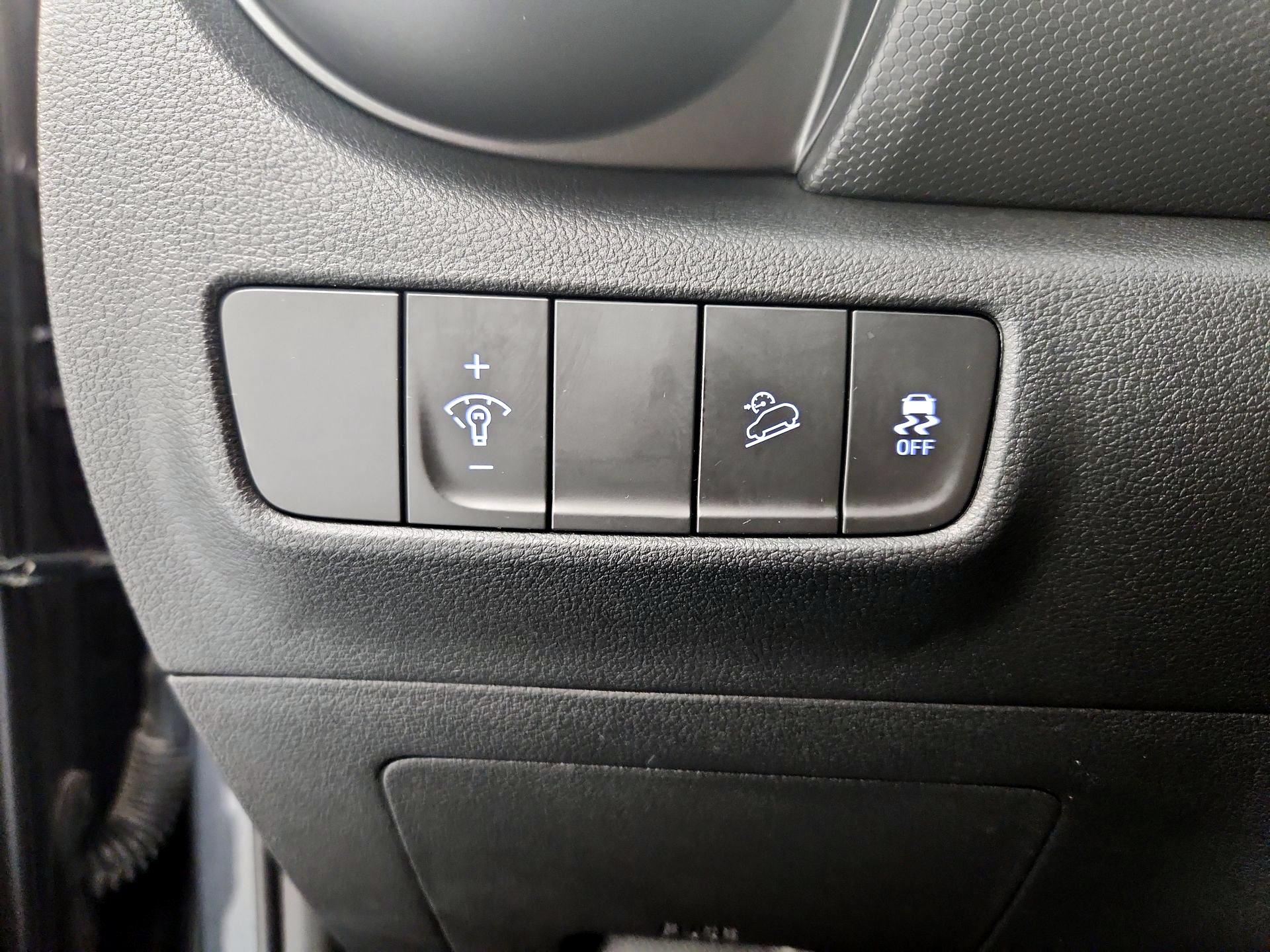 Thumbnail: 2022 Hyundai Kona - 13