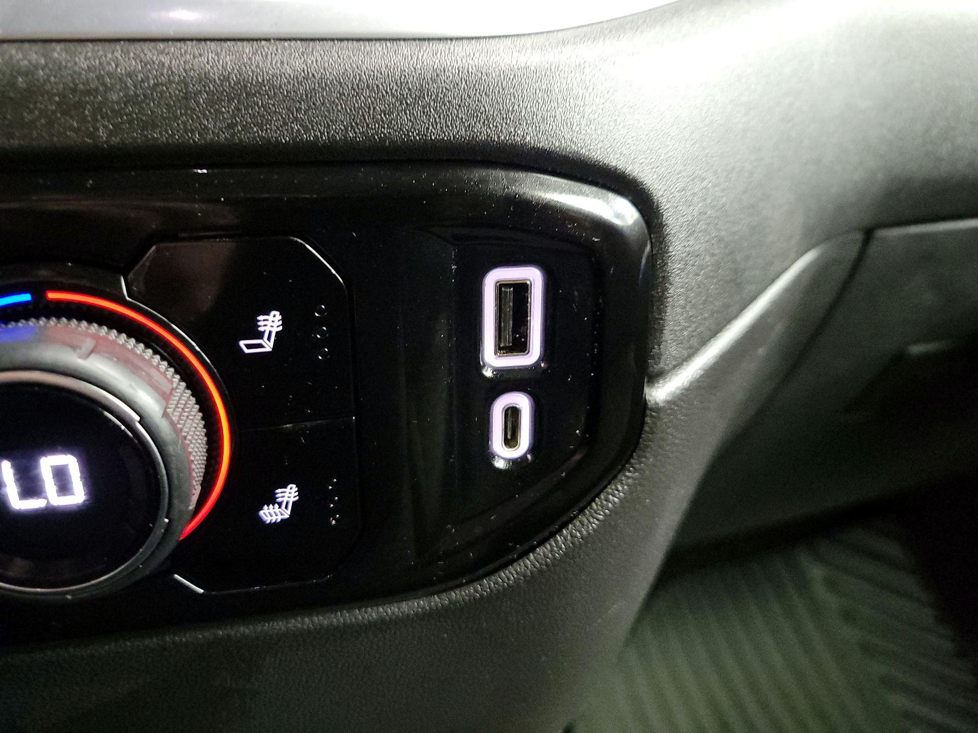 Thumbnail: 2022 Chevrolet Silverado 1500 - 19