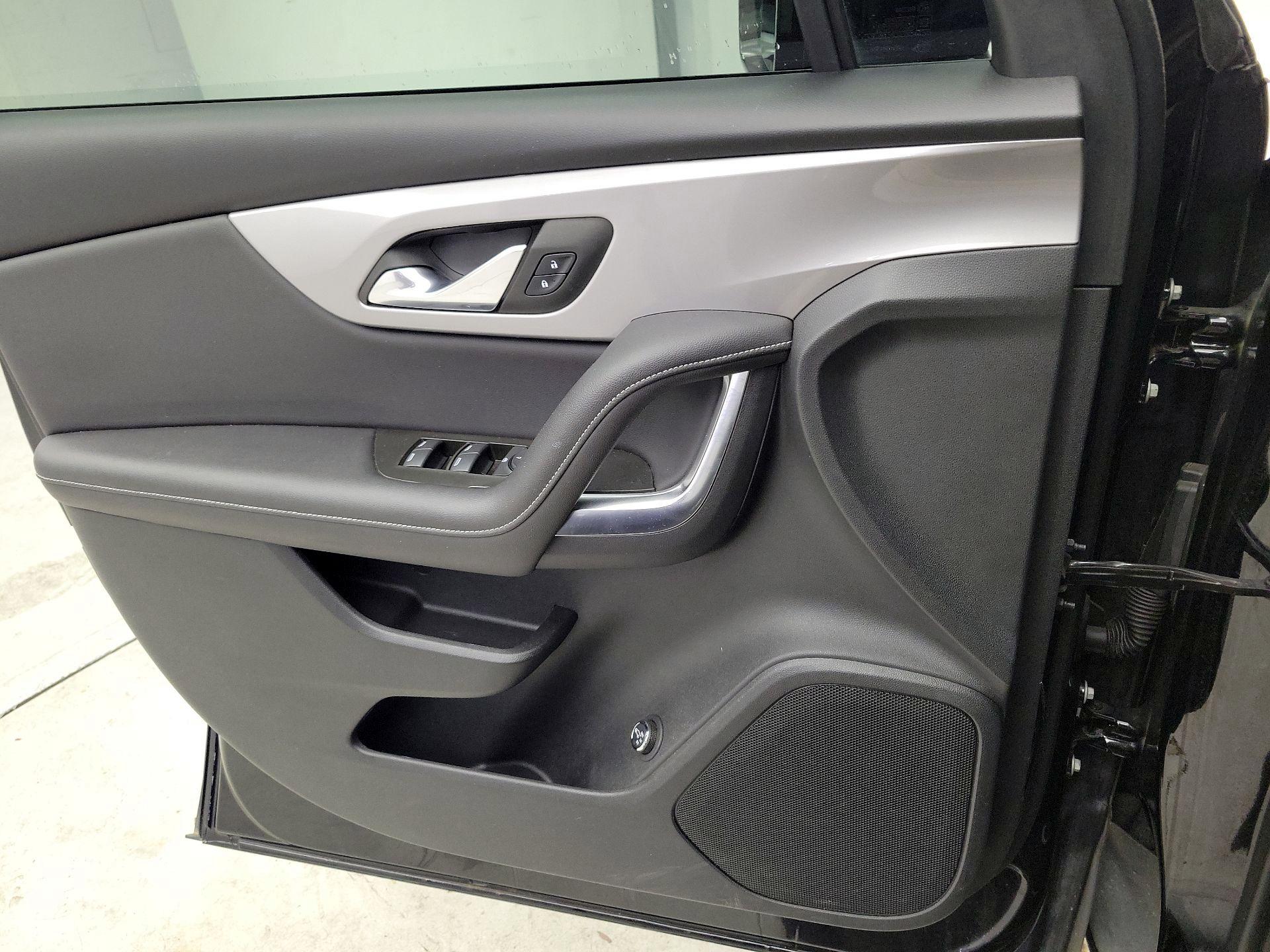 Thumbnail: 2023 Chevrolet Blazer - 12