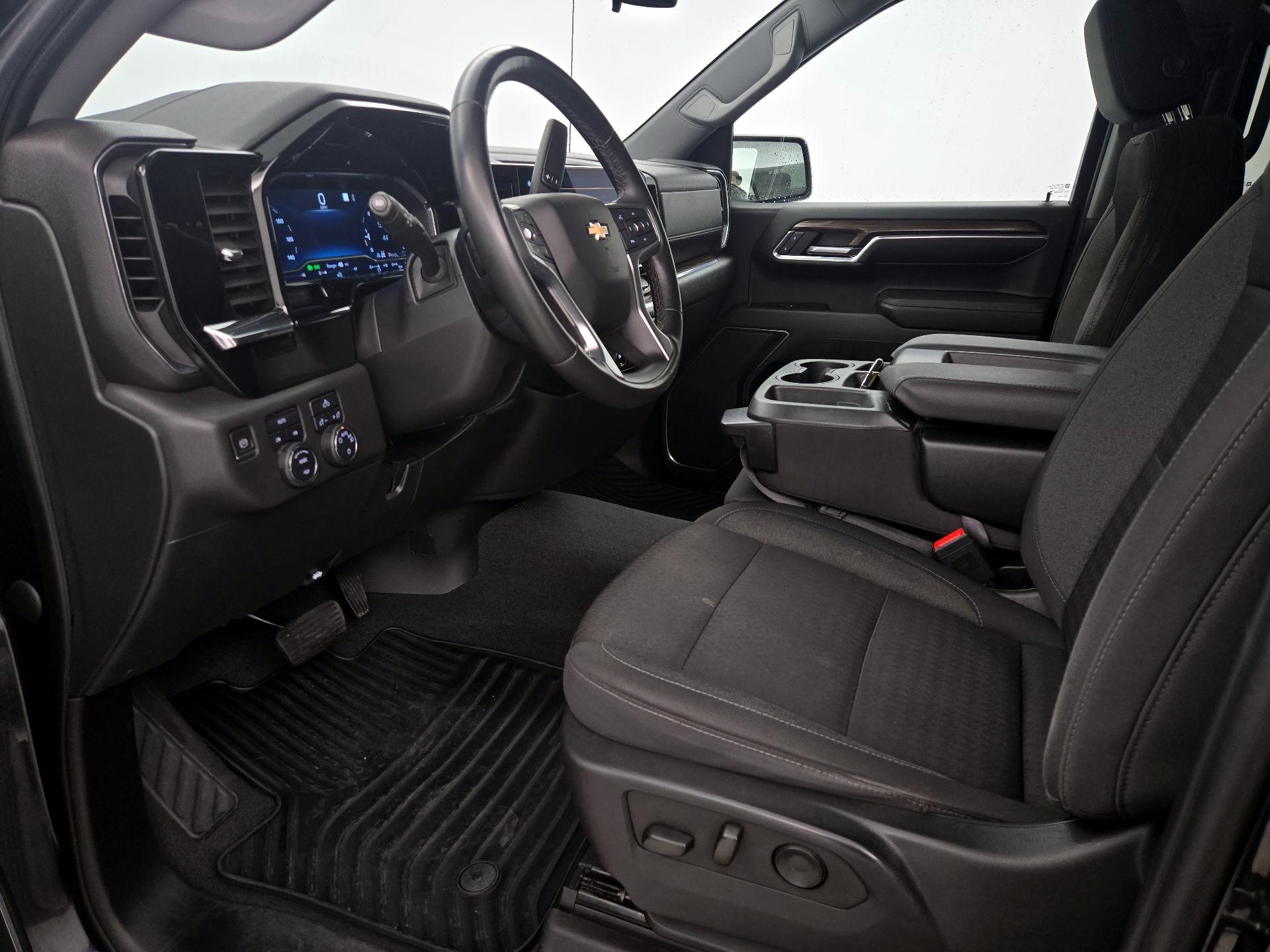 Thumbnail: 2023 Chevrolet Silverado 1500 - 11