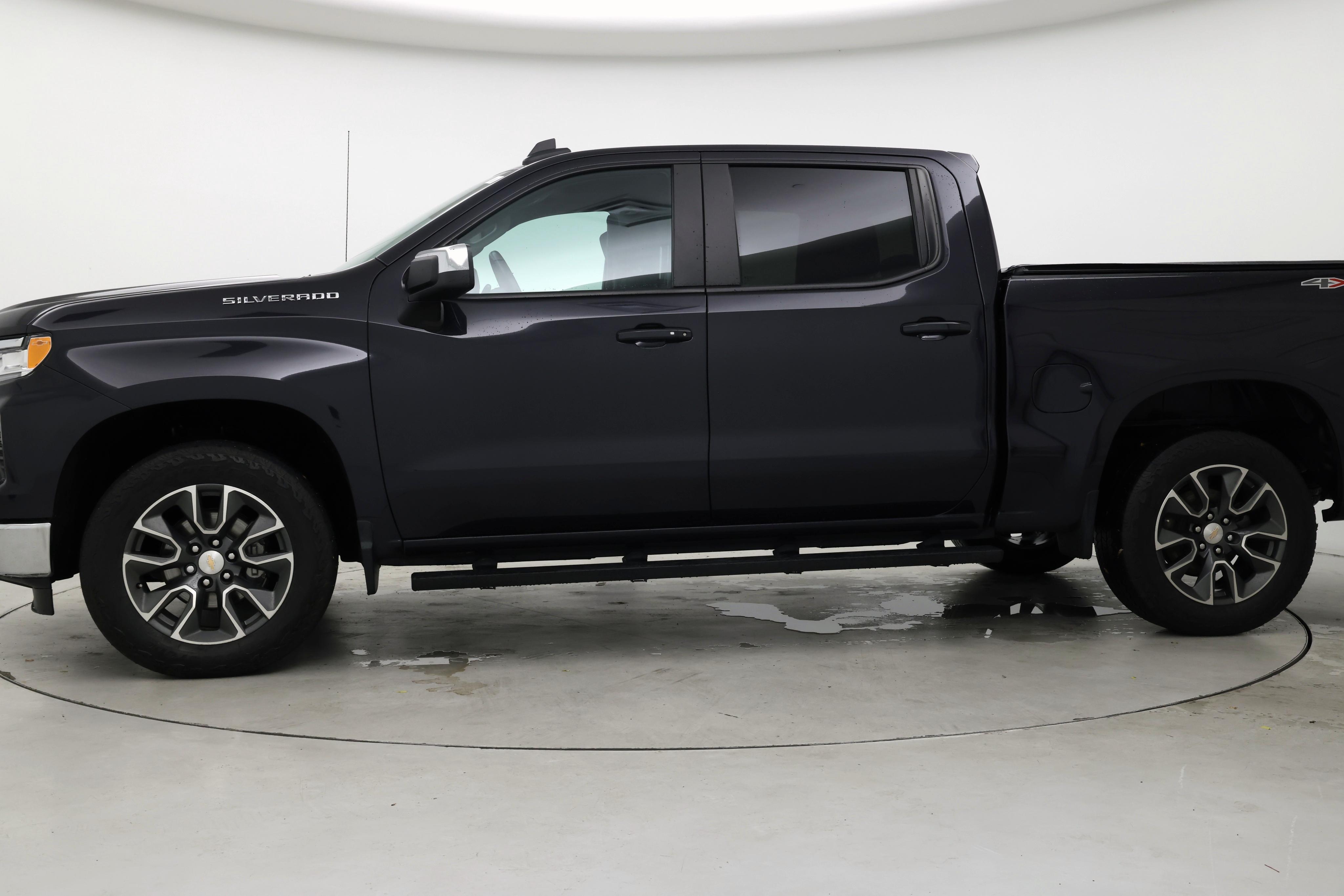 Thumbnail: 2023 Chevrolet Silverado 1500 - 3