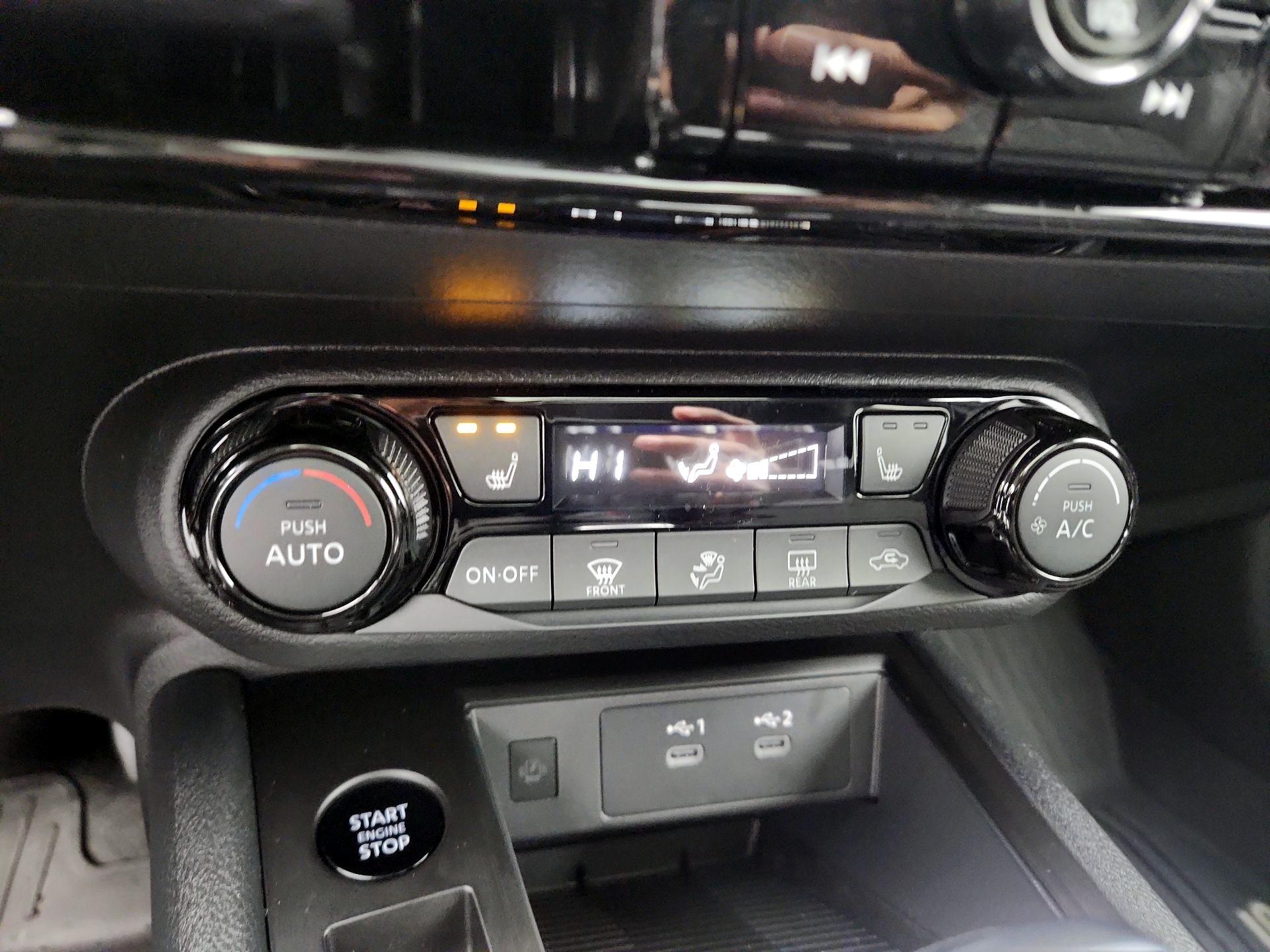 Thumbnail: 2026 Nissan Kicks - 16