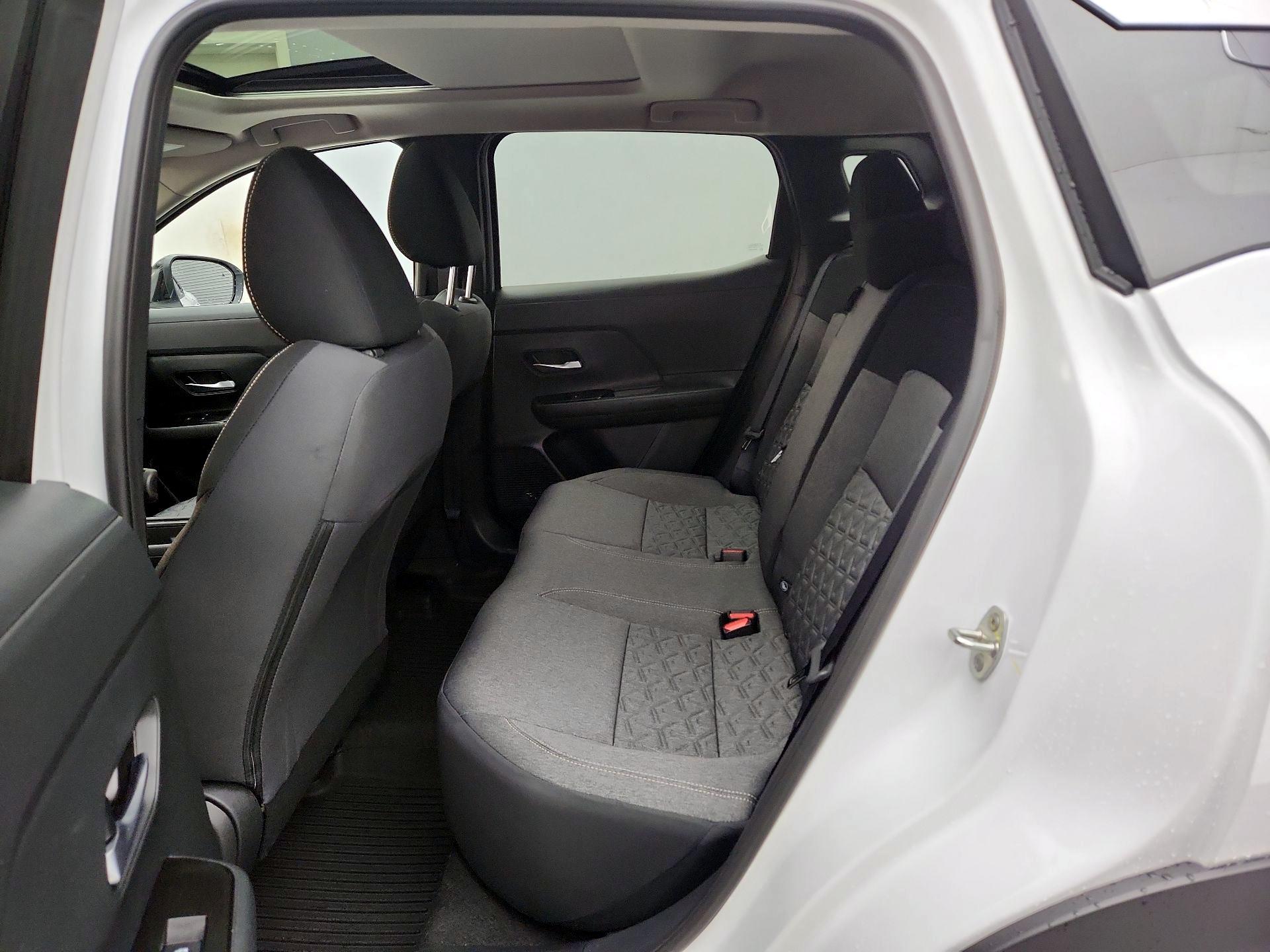 Thumbnail: 2026 Nissan Kicks - 20