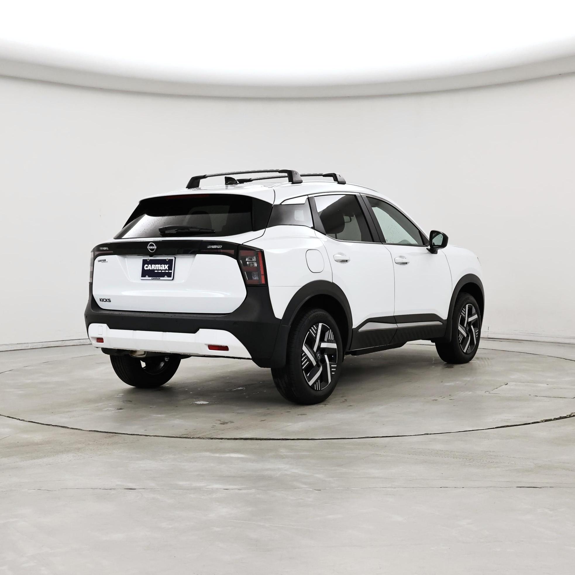 Thumbnail: 2026 Nissan Kicks - 8