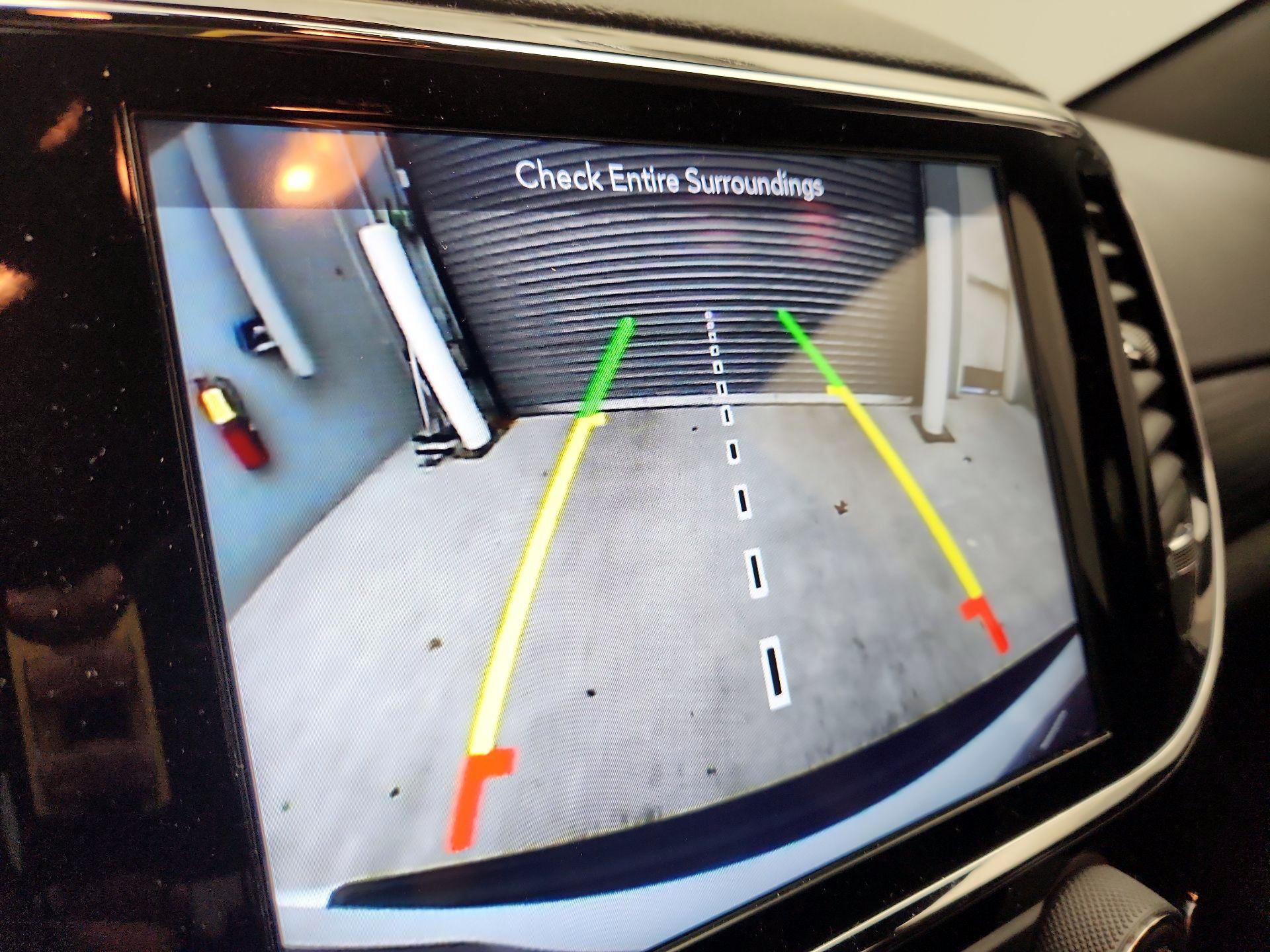 Thumbnail: 2019 Jeep Grand Cherokee - 15