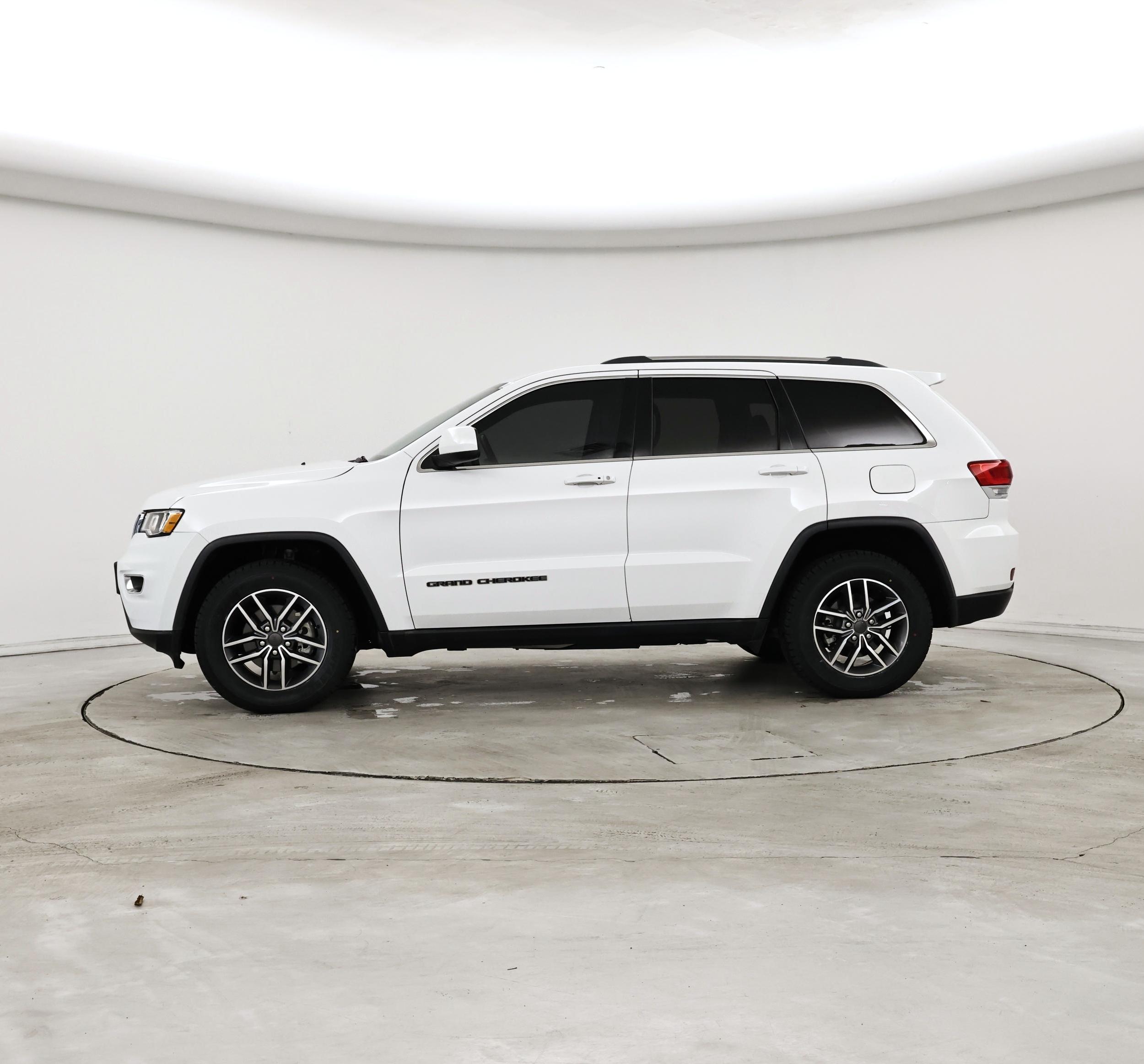 Thumbnail: 2019 Jeep Grand Cherokee - 3