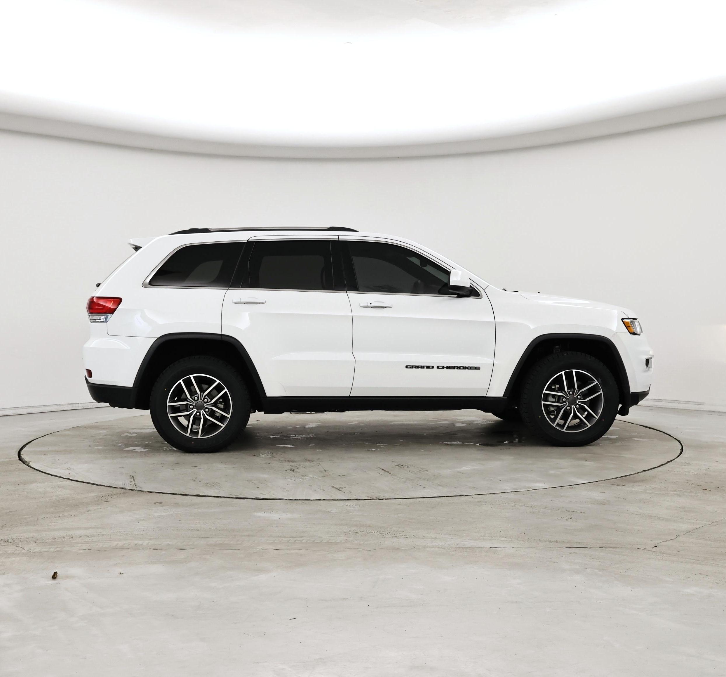 Thumbnail: 2019 Jeep Grand Cherokee - 7