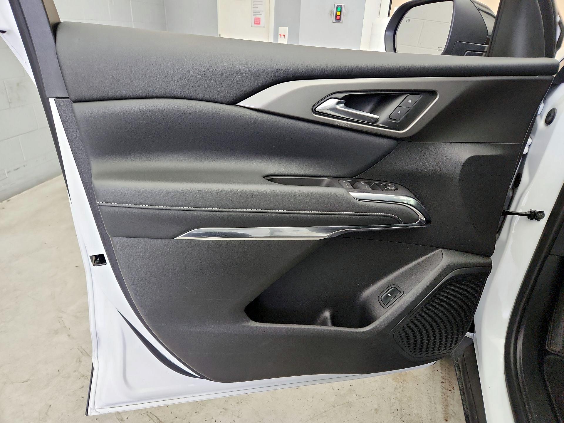 Thumbnail: 2025 Chevrolet Traverse - 12