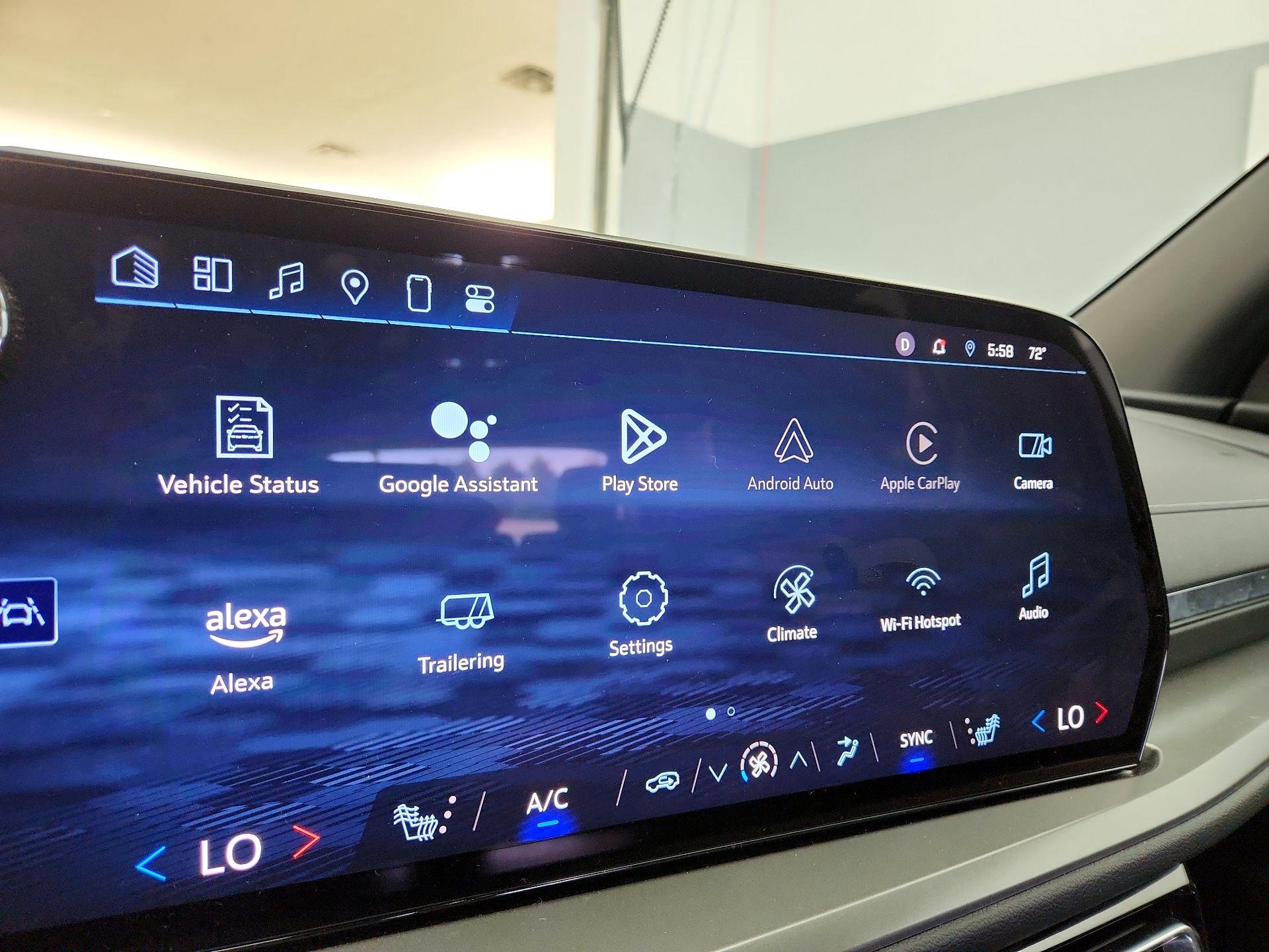 Thumbnail: 2025 Chevrolet Traverse - 14