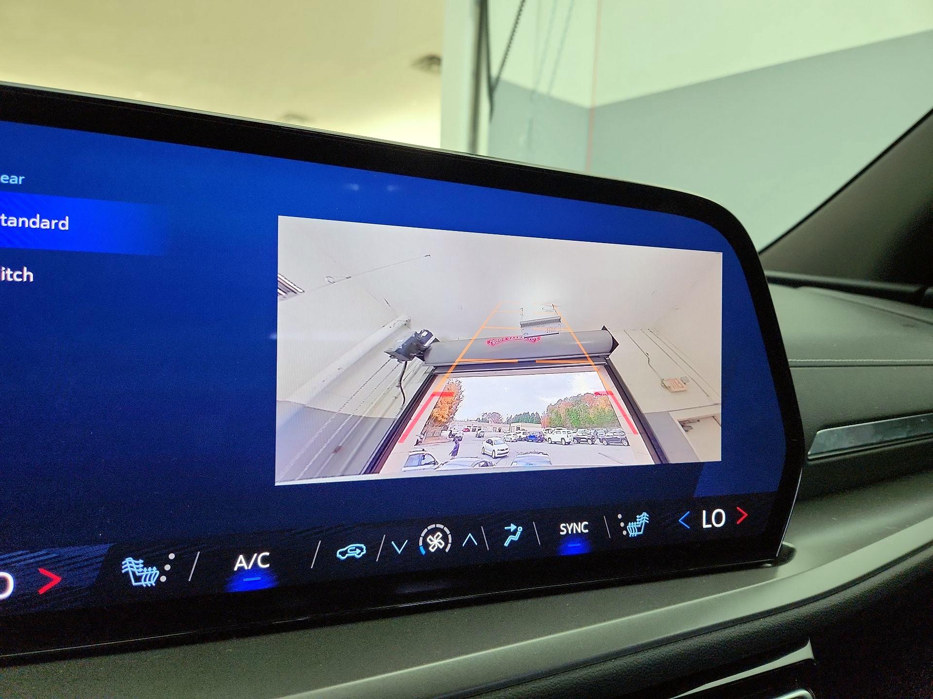 Thumbnail: 2025 Chevrolet Traverse - 15