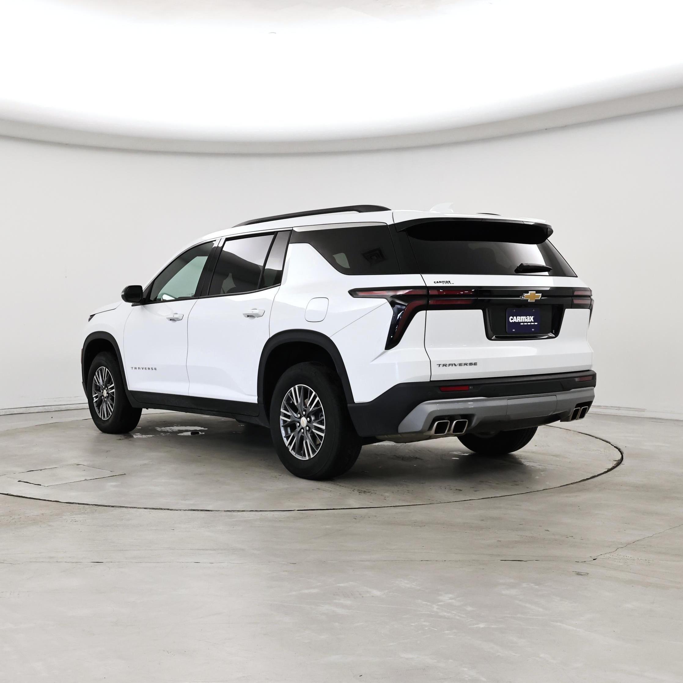 Thumbnail: 2025 Chevrolet Traverse - 2