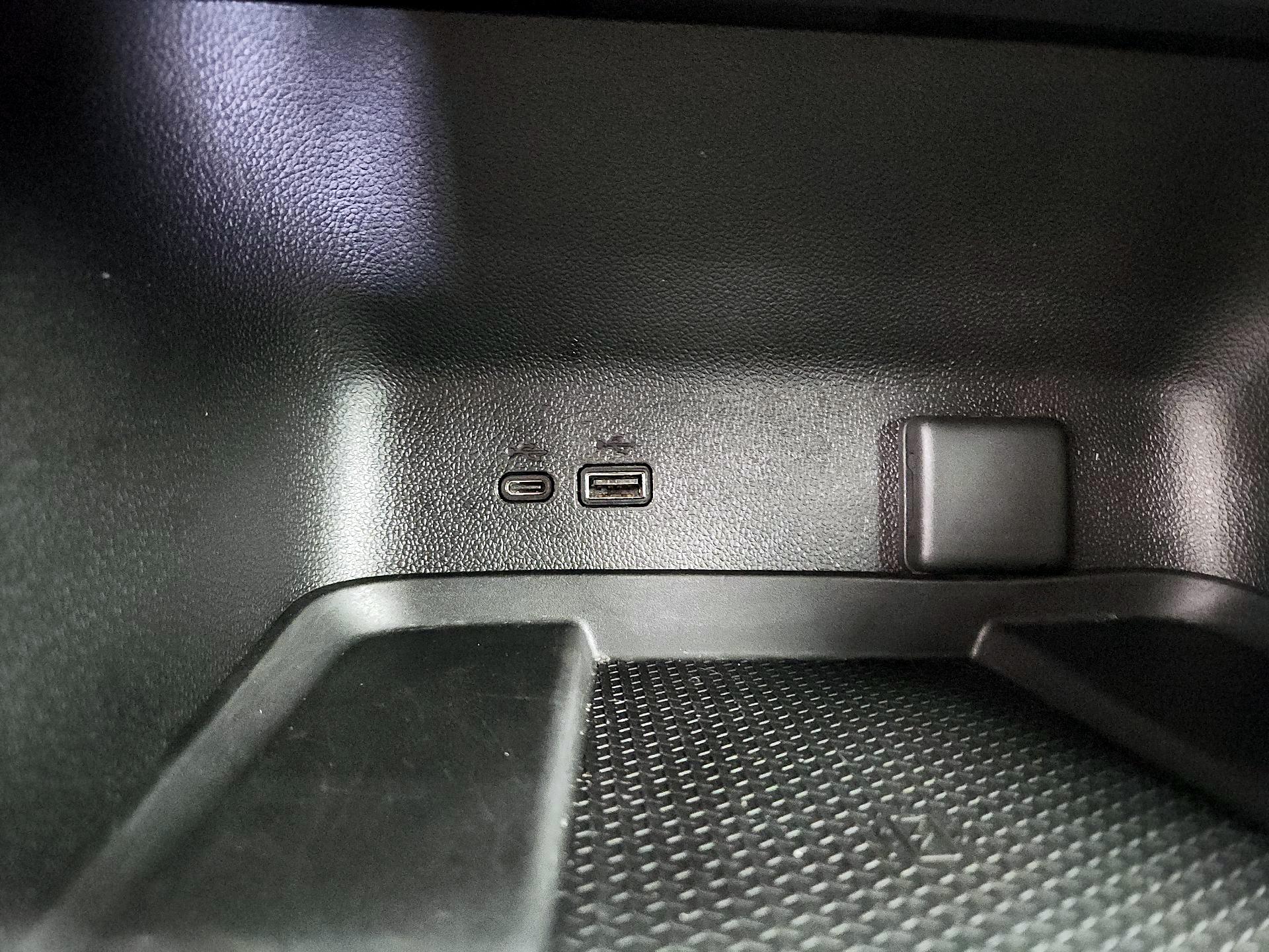 Thumbnail: 2025 Chevrolet Traverse - 19