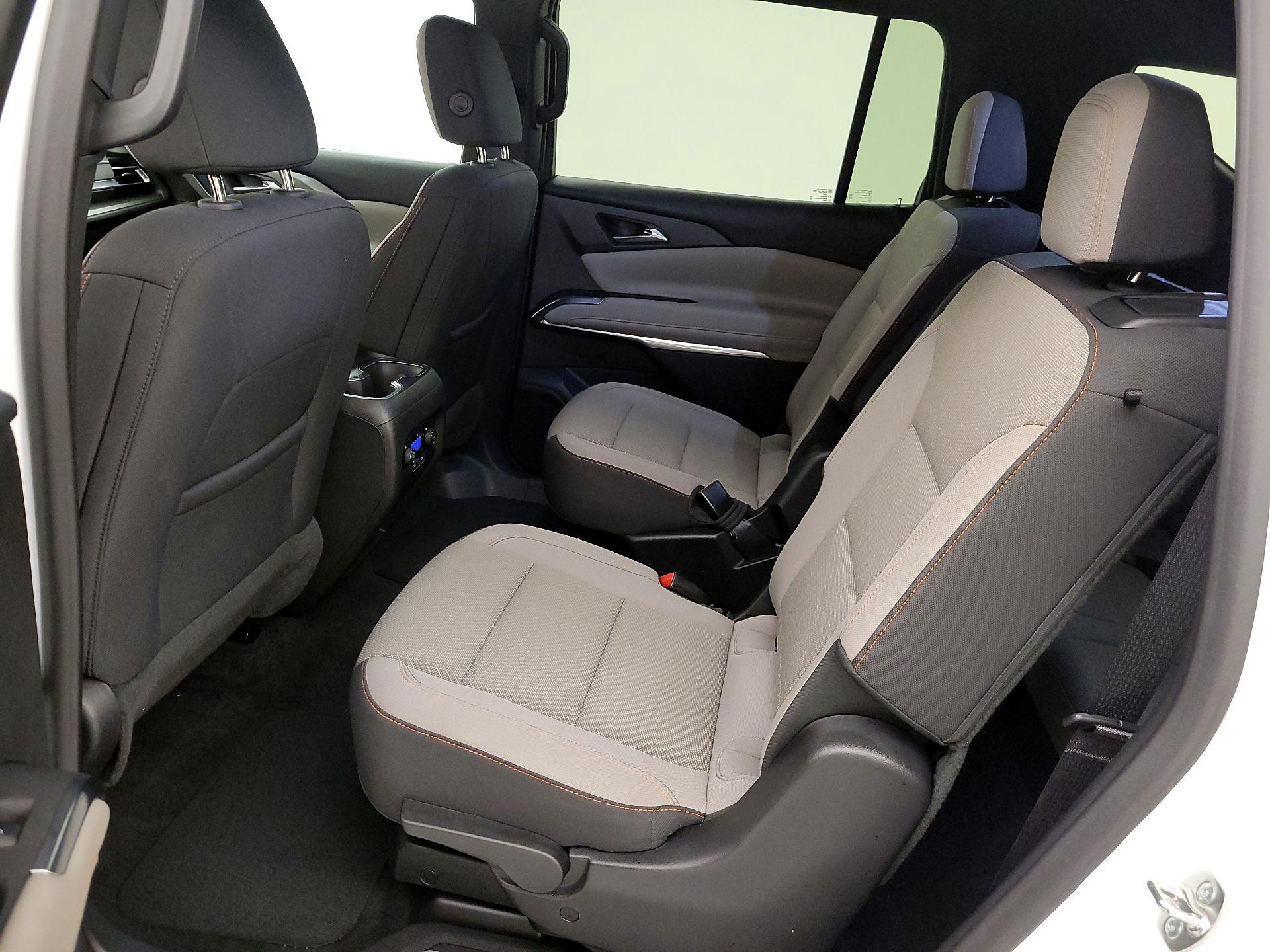 Thumbnail: 2025 Chevrolet Traverse - 19