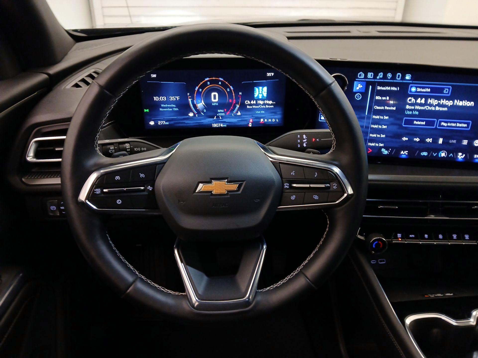 Thumbnail: 2025 Chevrolet Traverse - 10