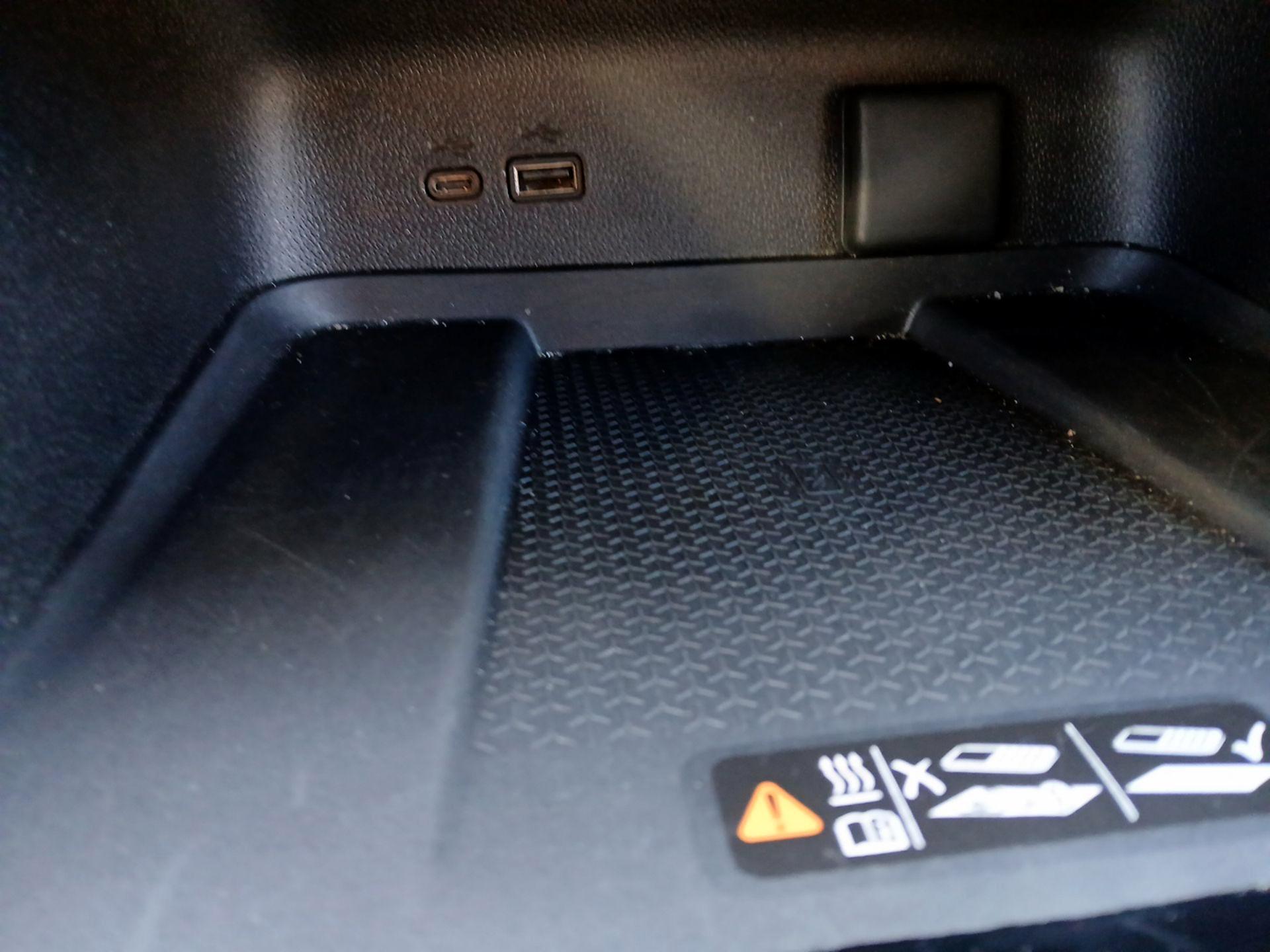 Thumbnail: 2025 Chevrolet Traverse - 18