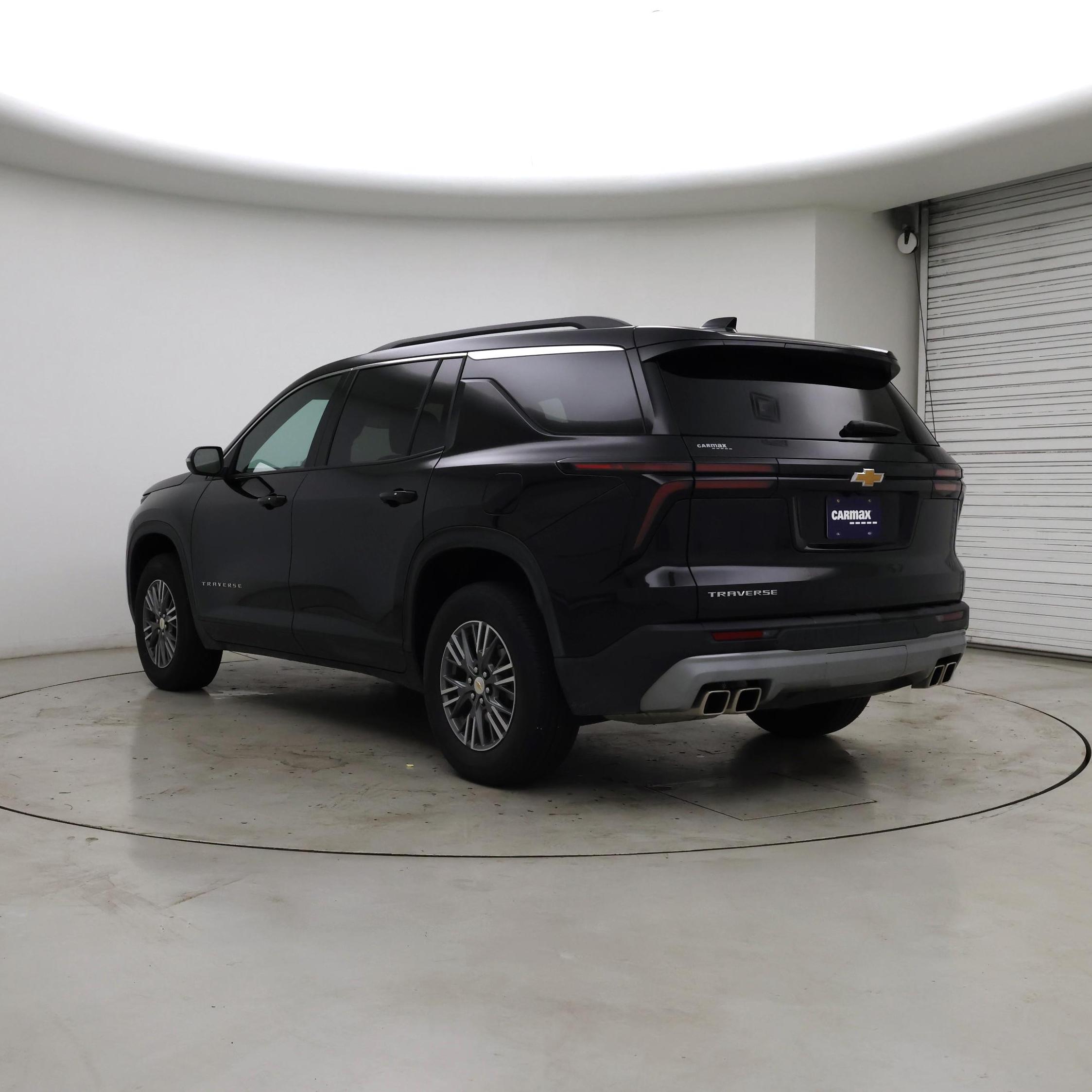 Thumbnail: 2025 Chevrolet Traverse - 2