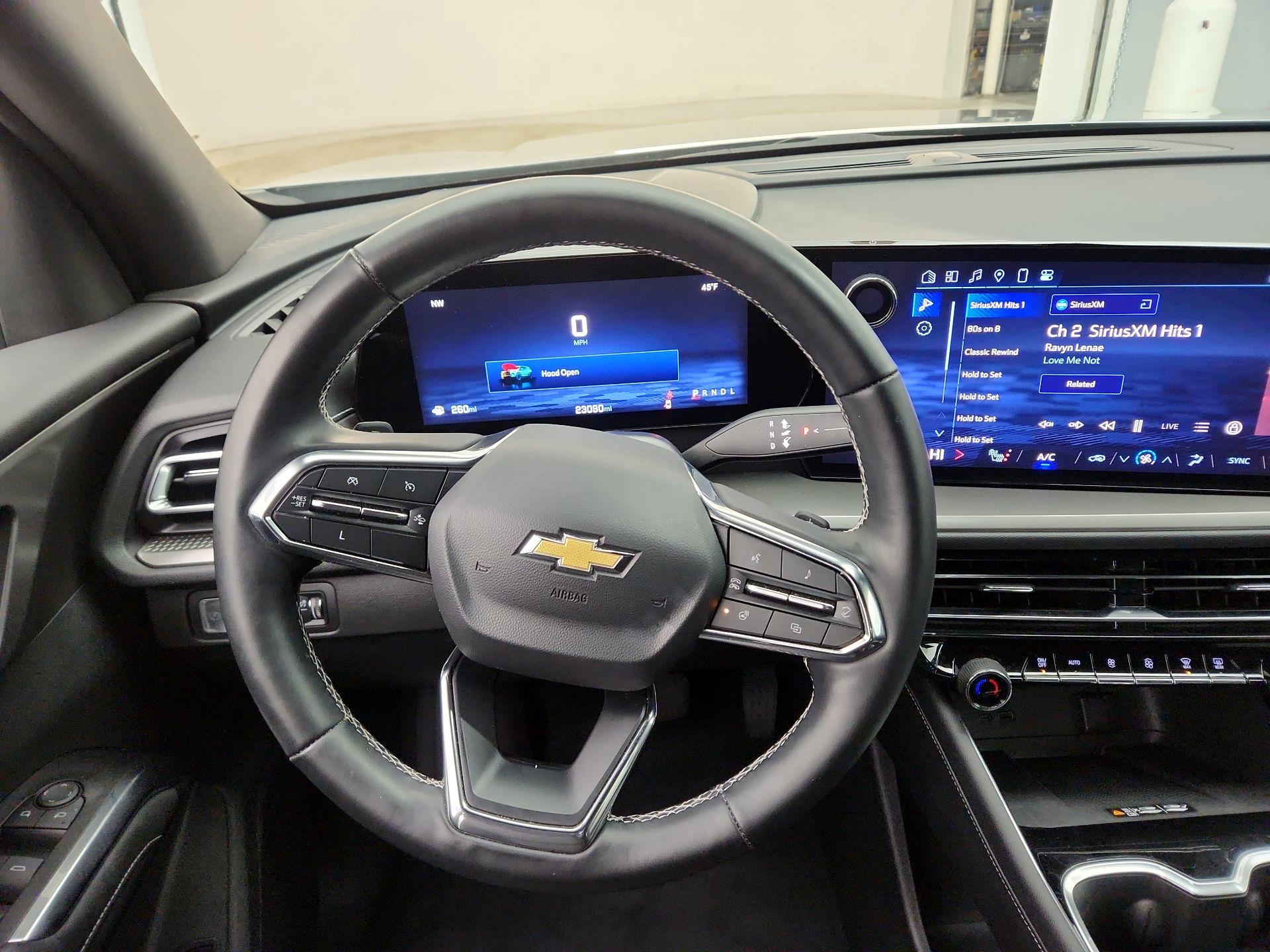 Thumbnail: 2025 Chevrolet Traverse - 10