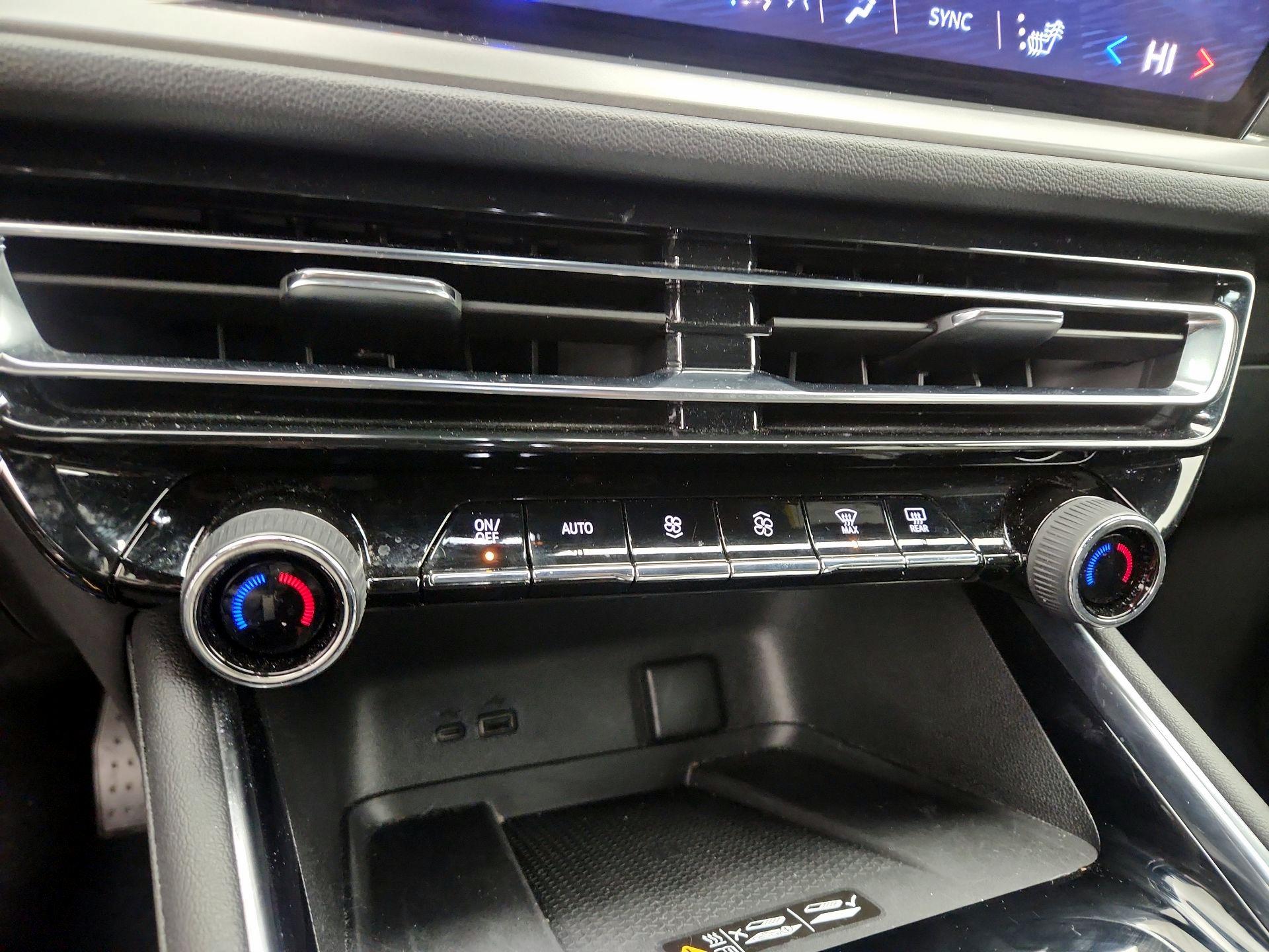 Thumbnail: 2025 Chevrolet Traverse - 16