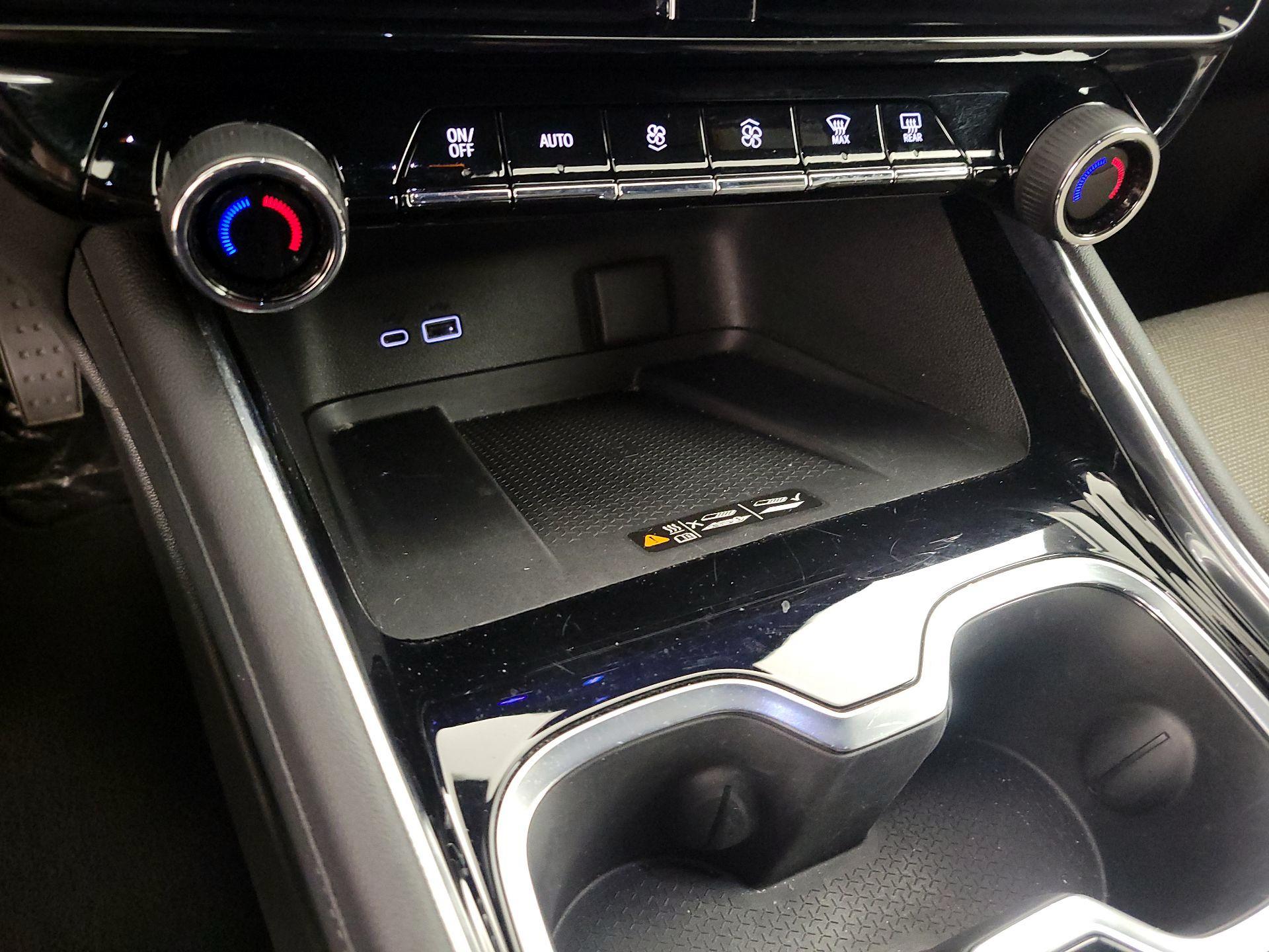 Thumbnail: 2025 Chevrolet Traverse - 16