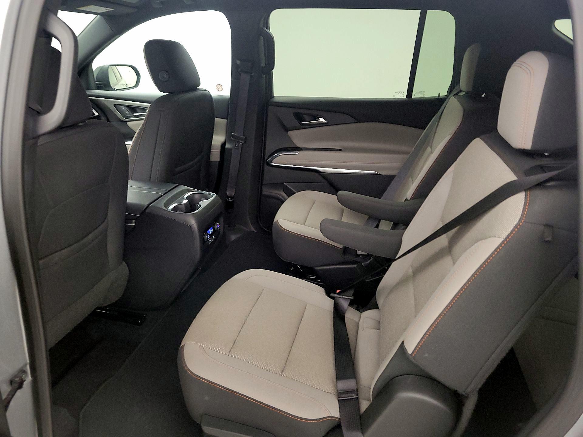 Thumbnail: 2025 Chevrolet Traverse - 19