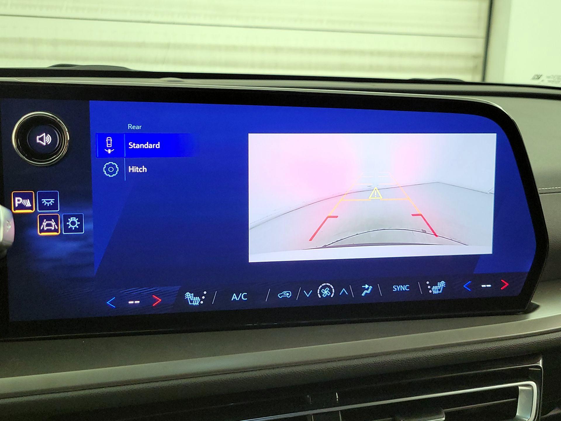 Thumbnail: 2025 Chevrolet Traverse - 14