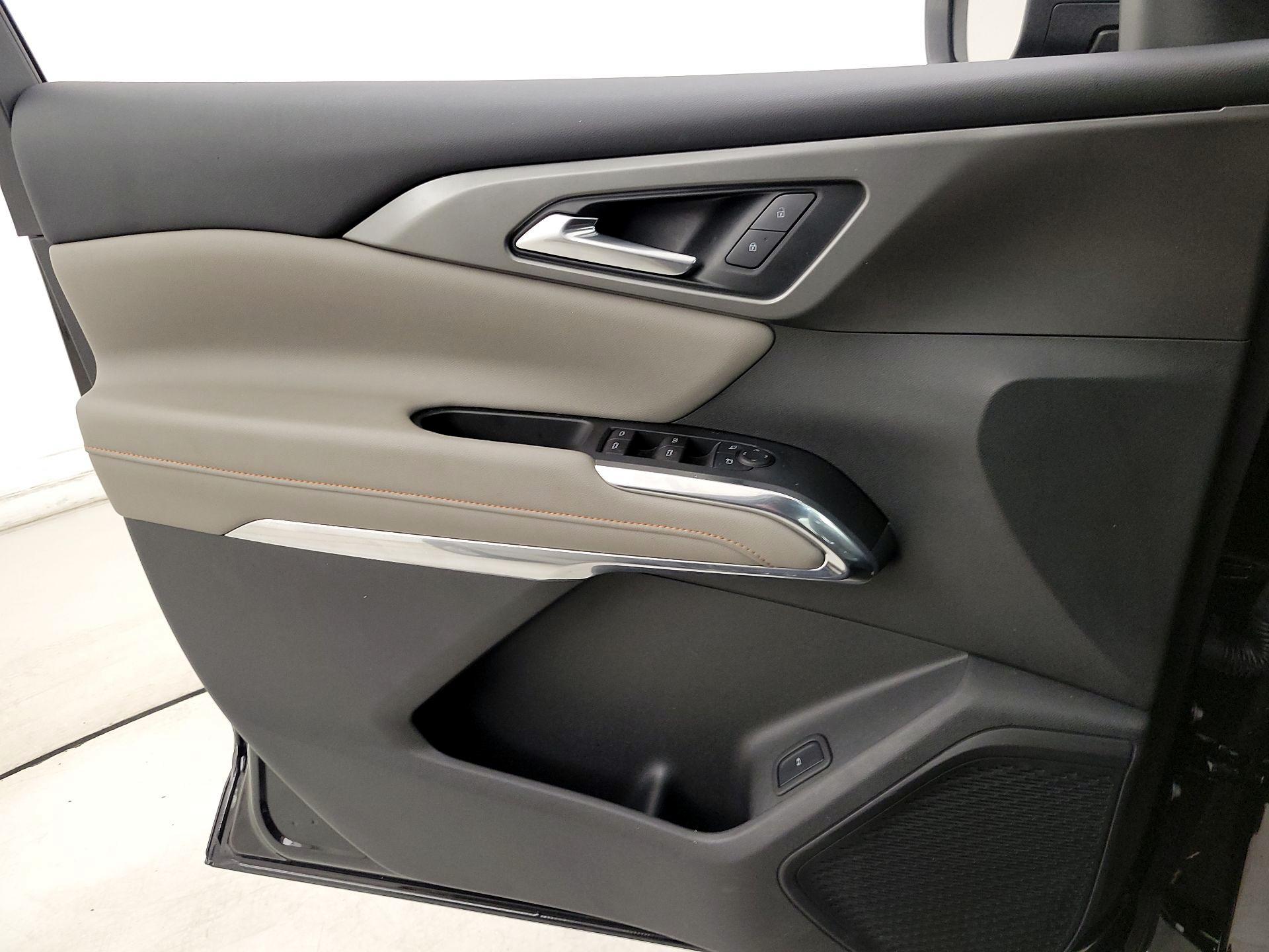 Thumbnail: 2025 Chevrolet Traverse - 12