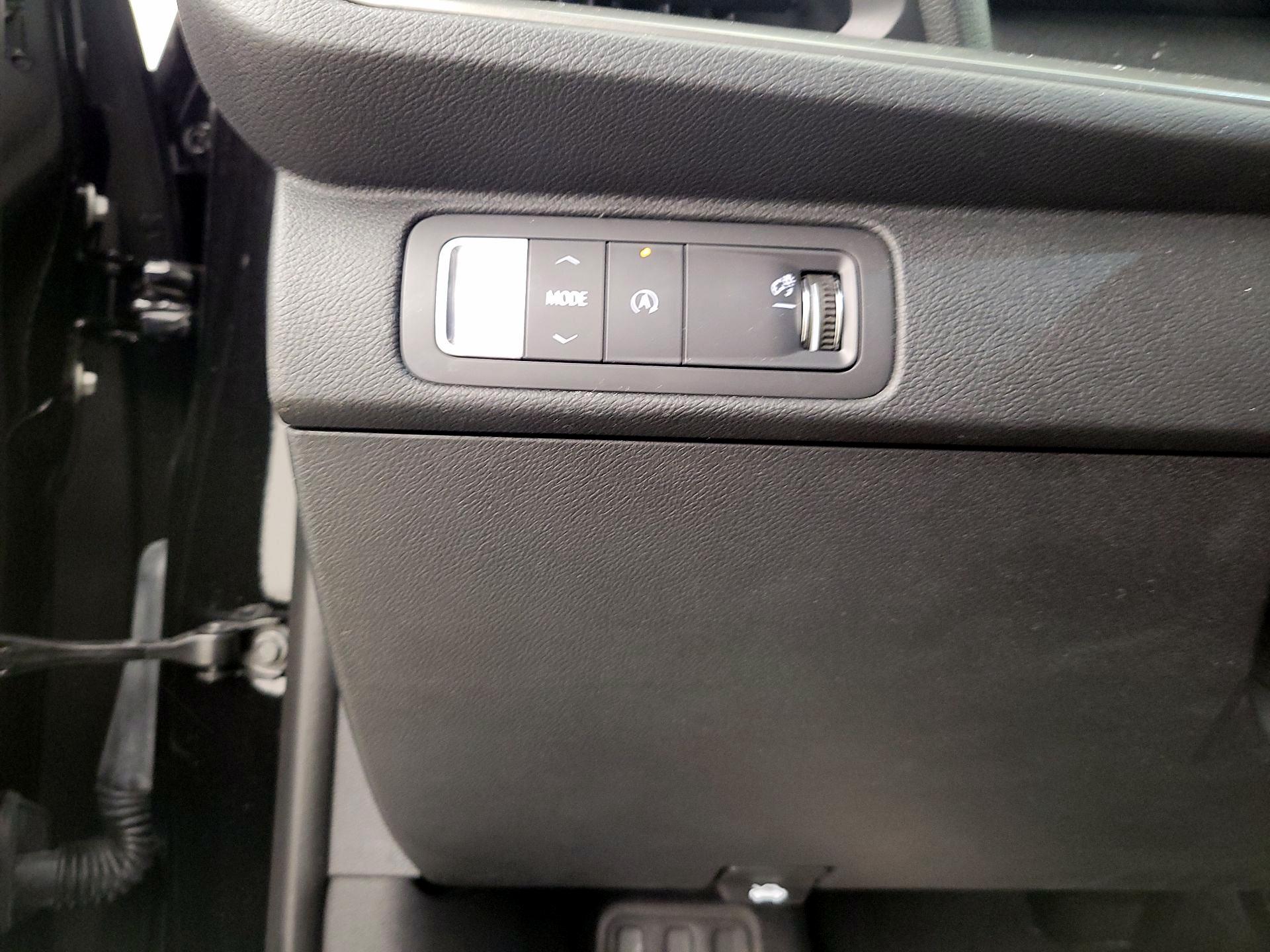 Thumbnail: 2025 Chevrolet Traverse - 13