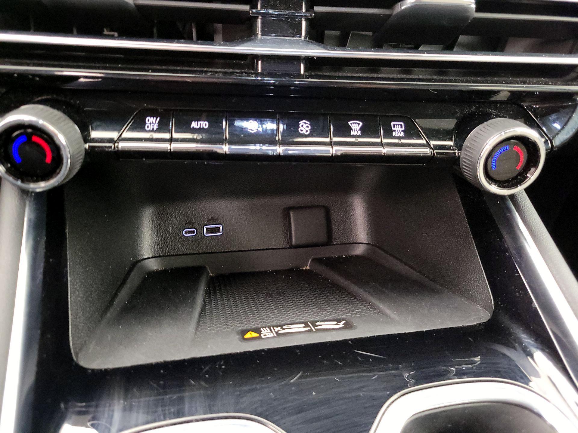 Thumbnail: 2025 Chevrolet Traverse - 16