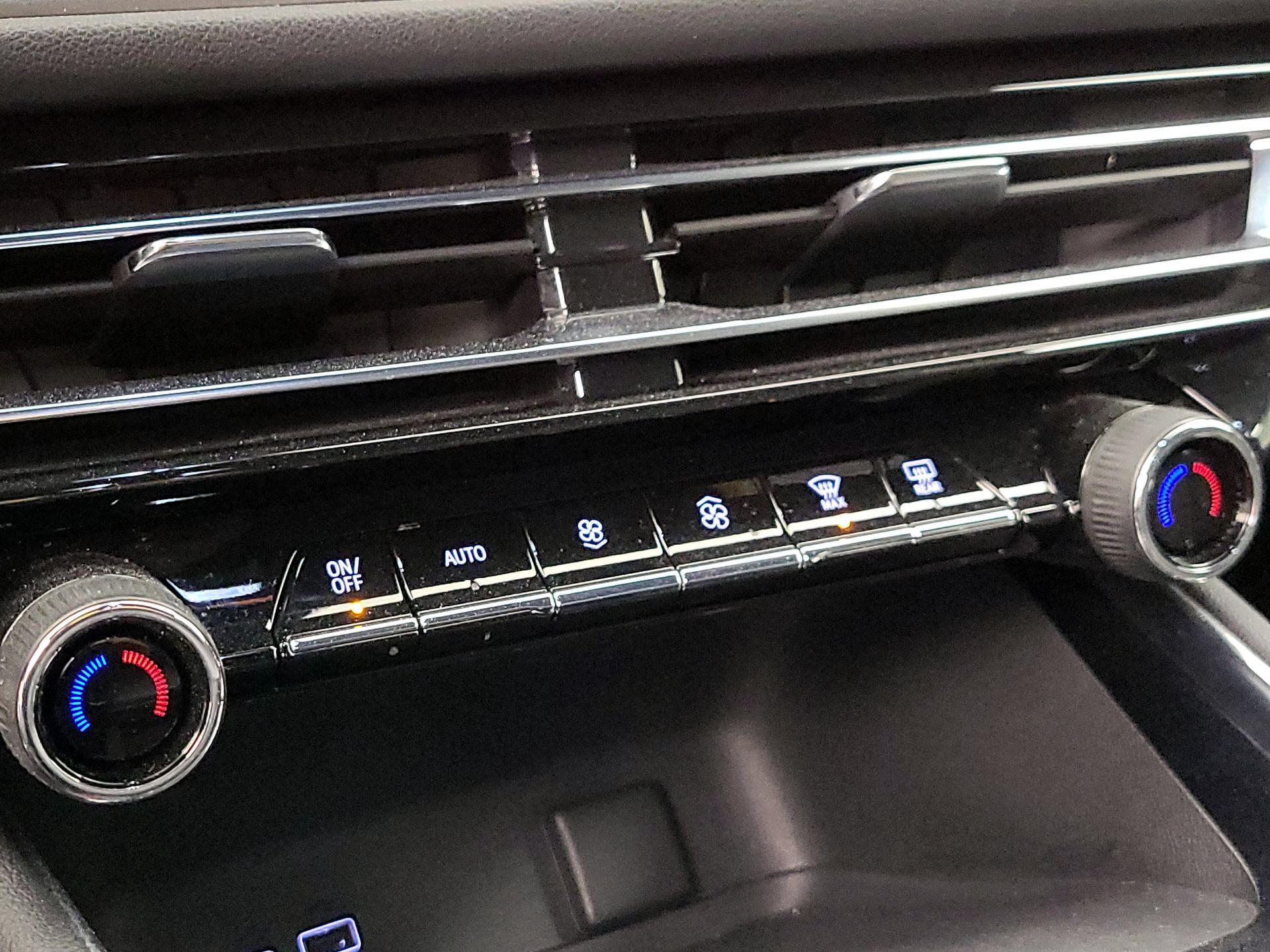 Thumbnail: 2025 Chevrolet Traverse - 17