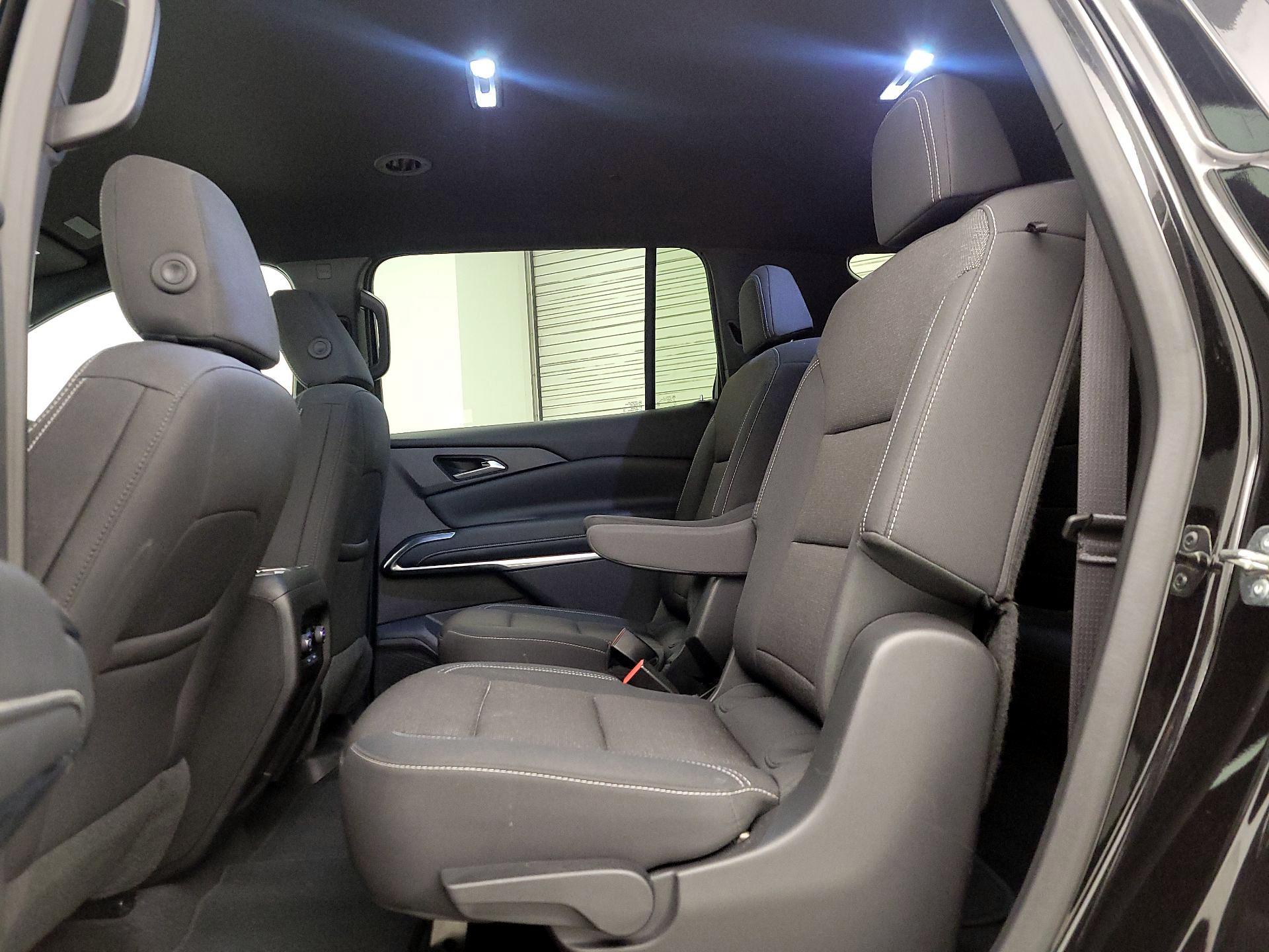 Thumbnail: 2025 Chevrolet Traverse - 20