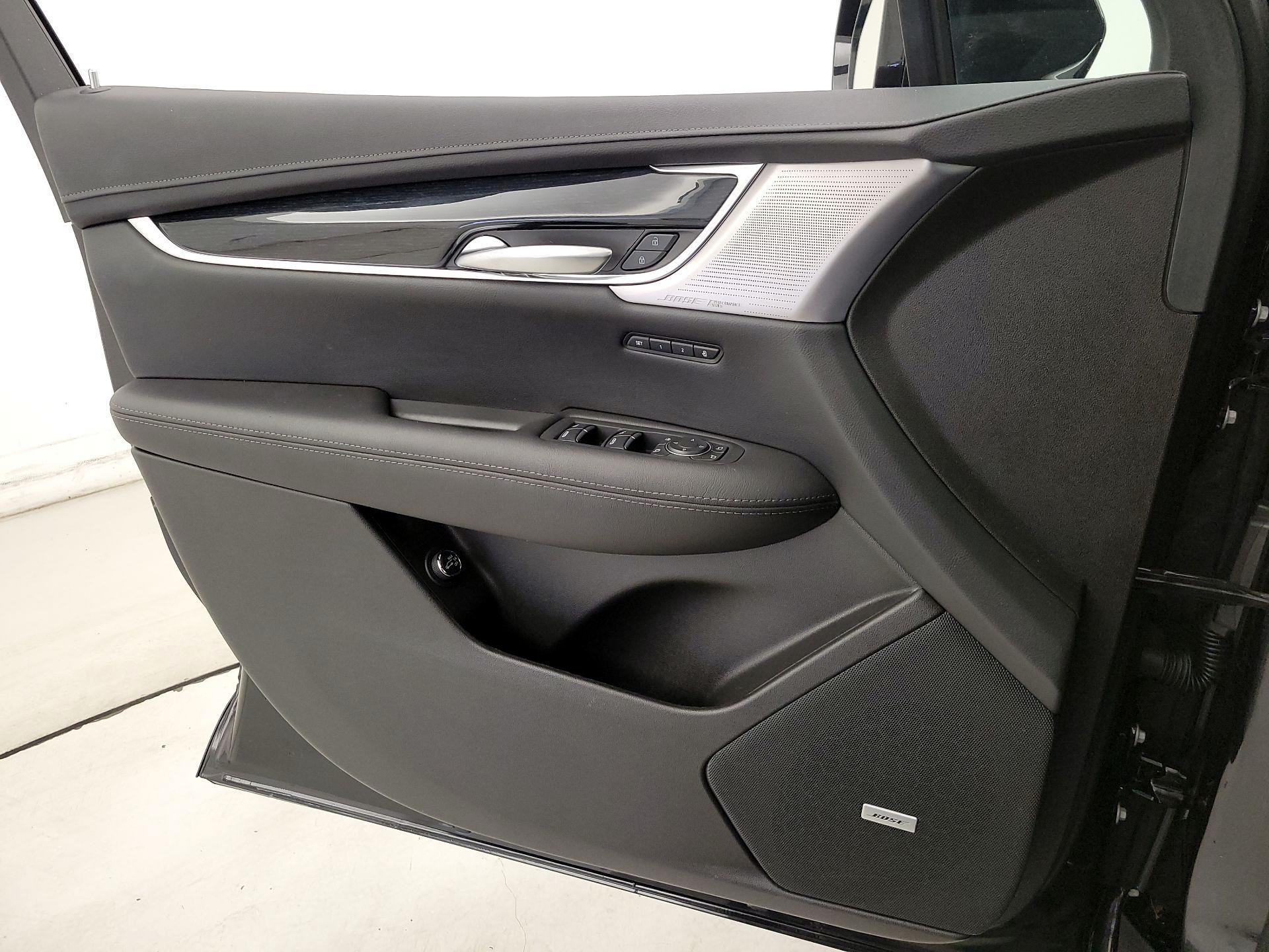 Thumbnail: 2025 Cadillac XT5 - 12