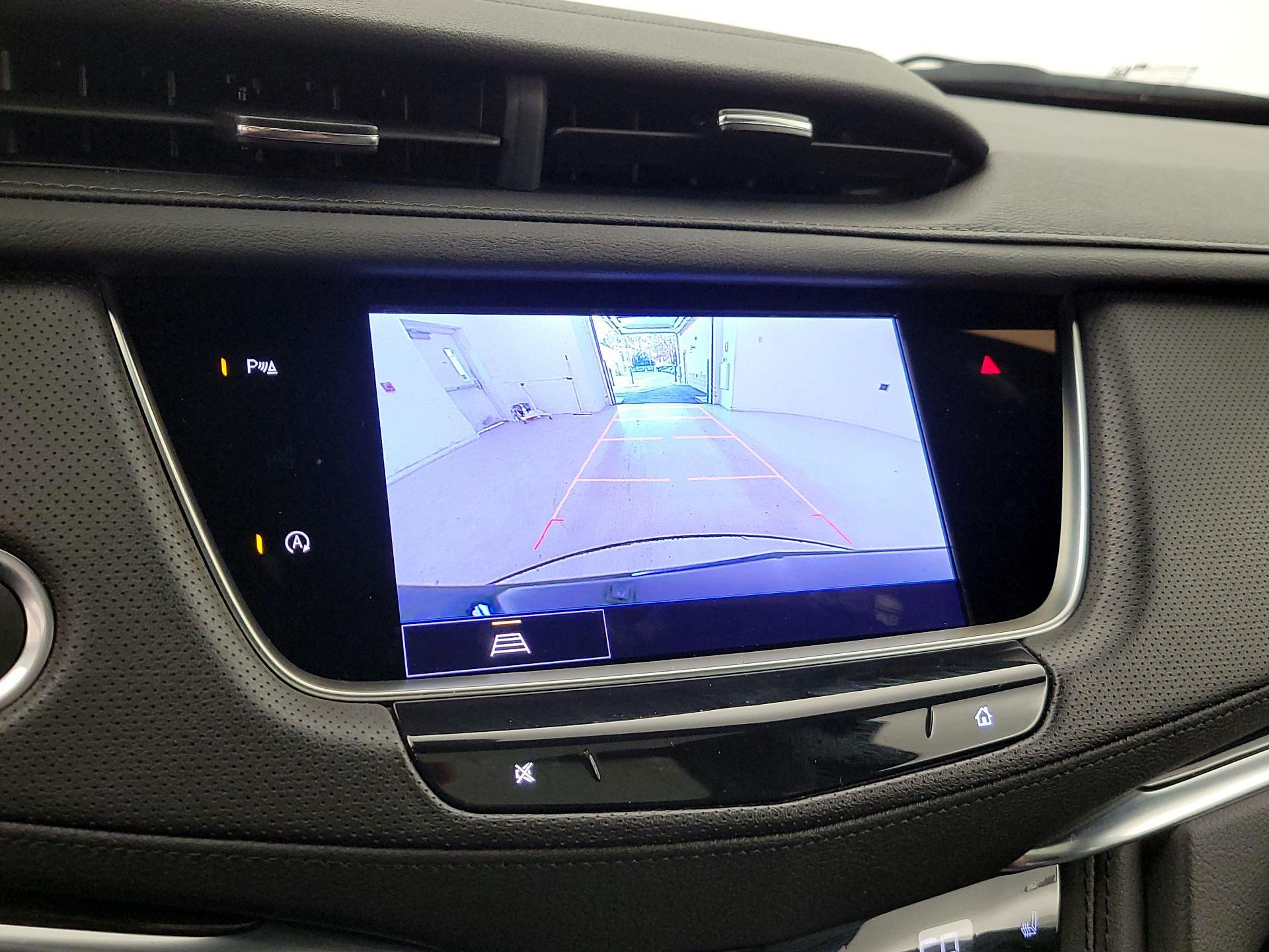 Thumbnail: 2025 Cadillac XT5 - 15