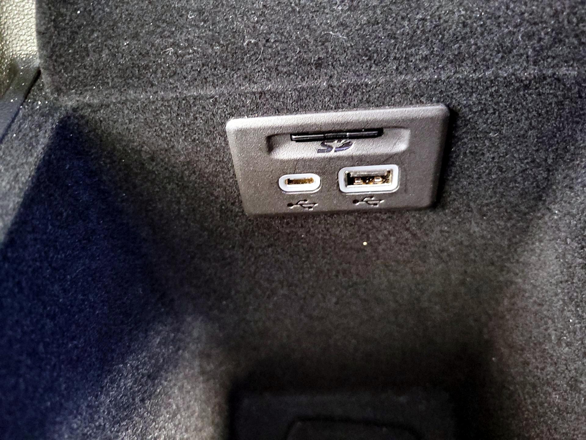 Thumbnail: 2025 Cadillac XT5 - 19