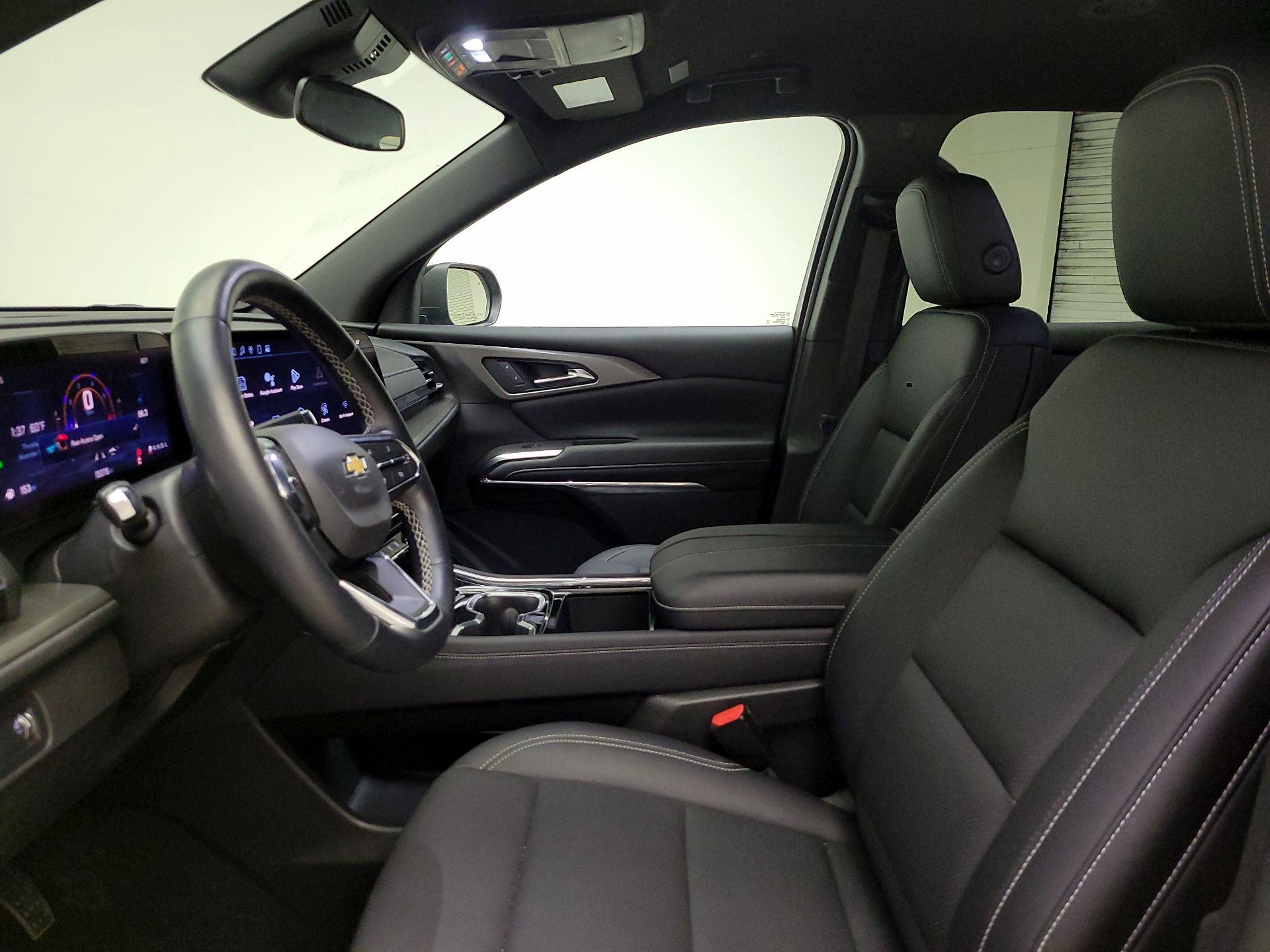 Thumbnail: 2025 Chevrolet Traverse - 11