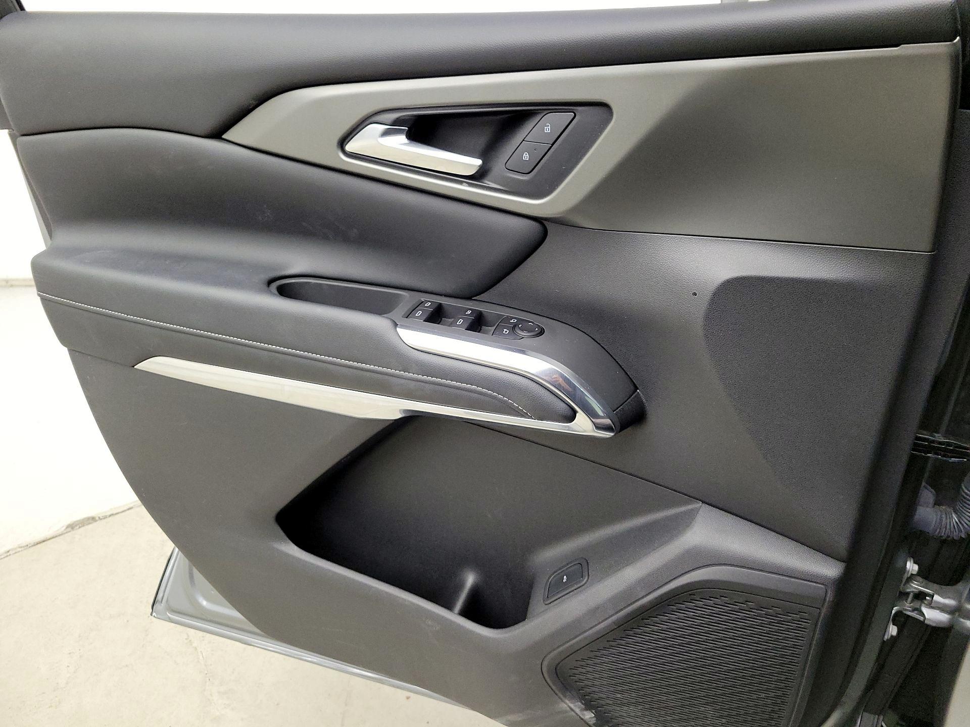 Thumbnail: 2025 Chevrolet Traverse - 12