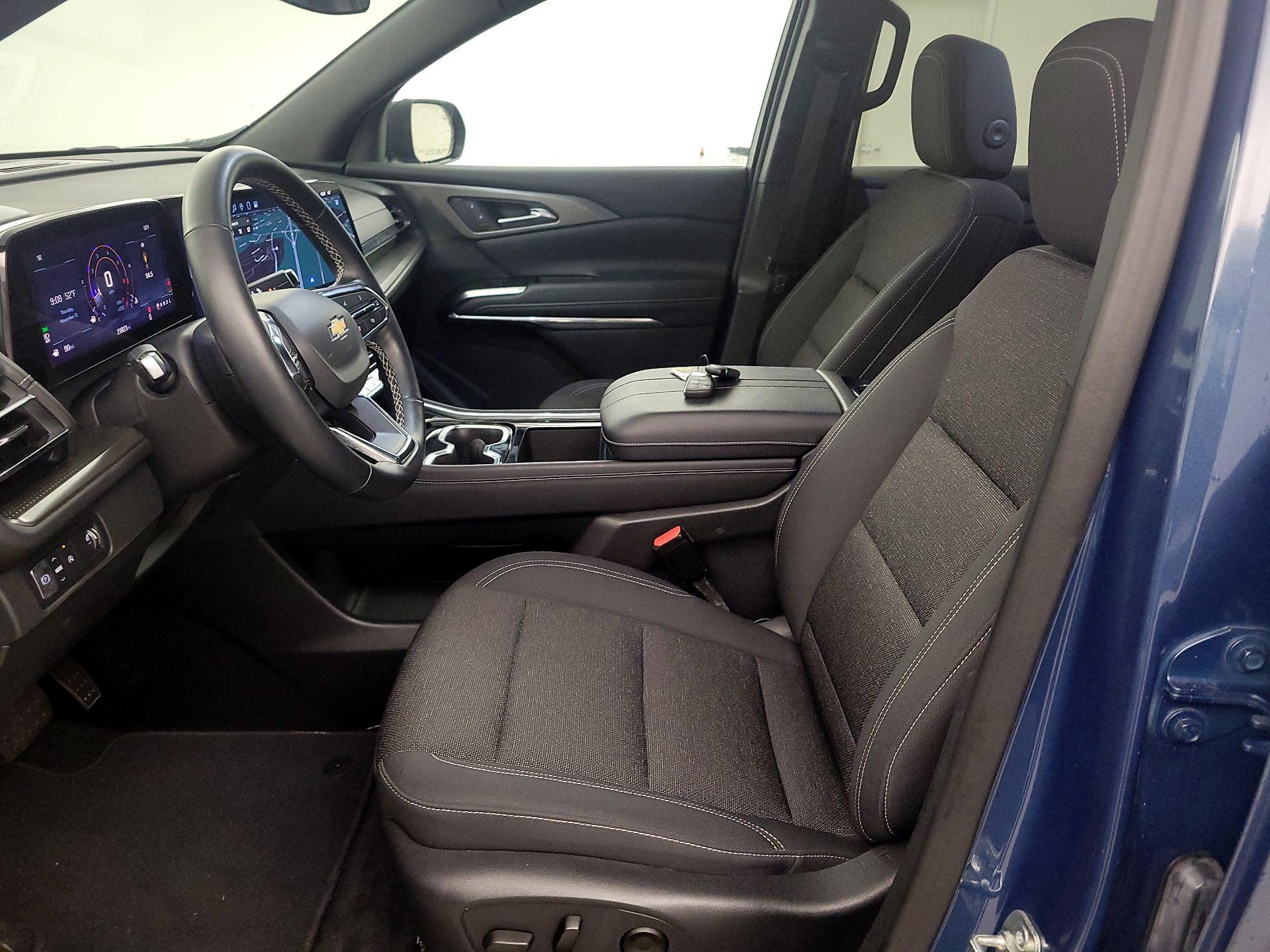 Thumbnail: 2025 Chevrolet Traverse - 11