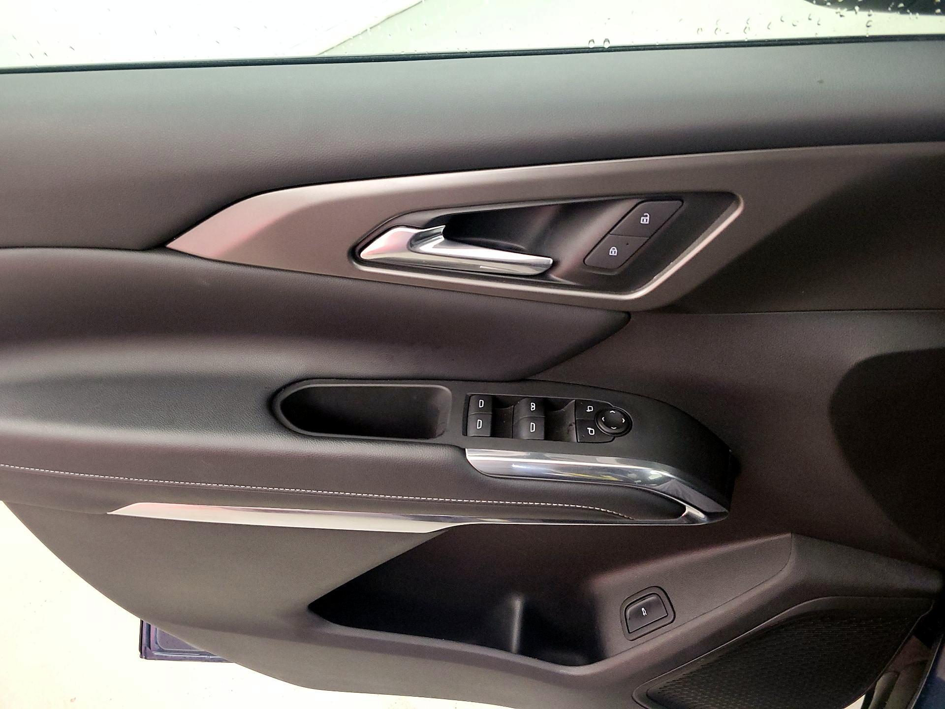 Thumbnail: 2025 Chevrolet Traverse - 12