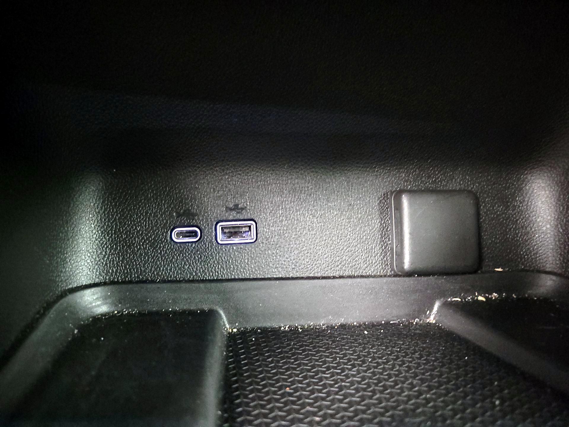 Thumbnail: 2025 Chevrolet Traverse - 19