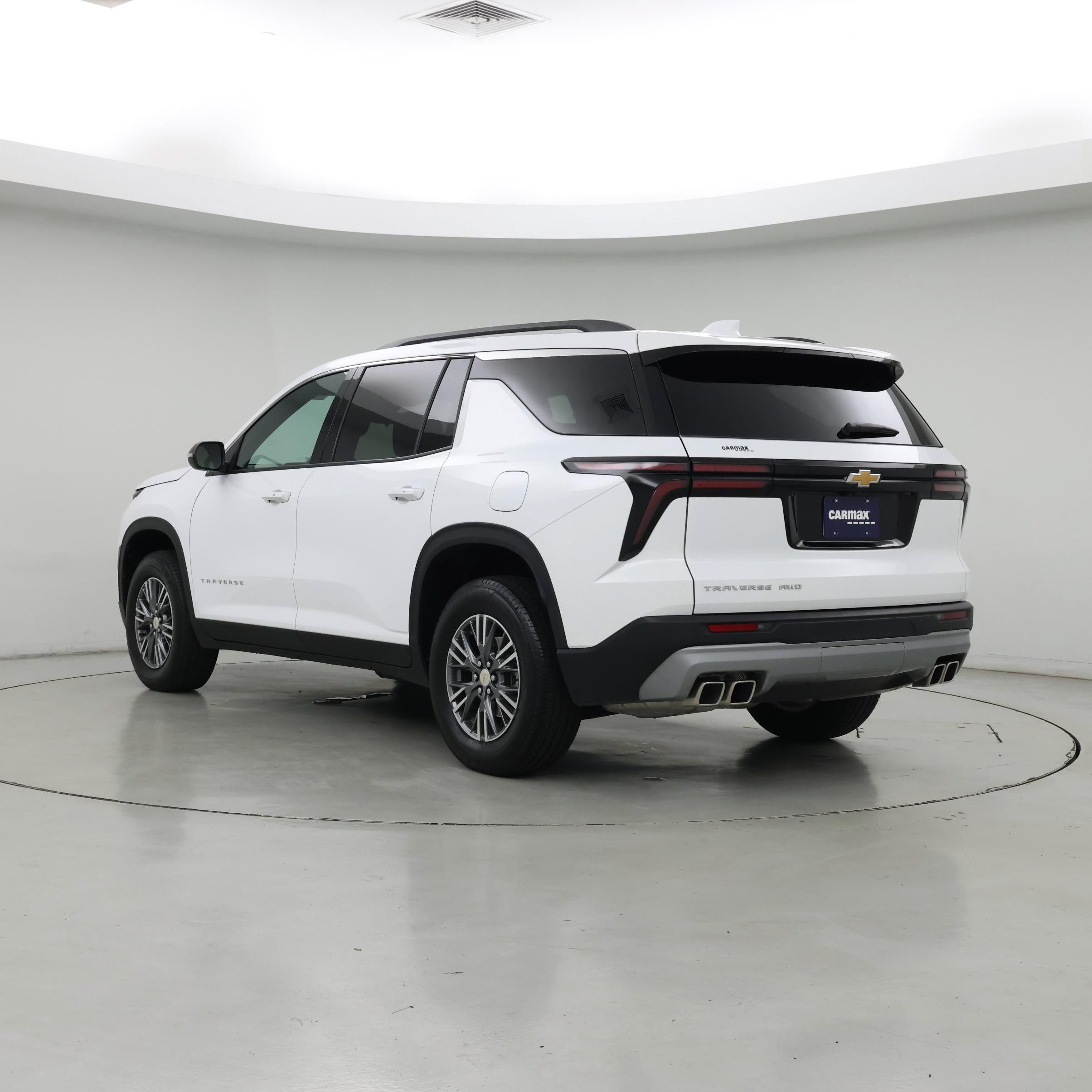 Thumbnail: 2025 Chevrolet Traverse - 2