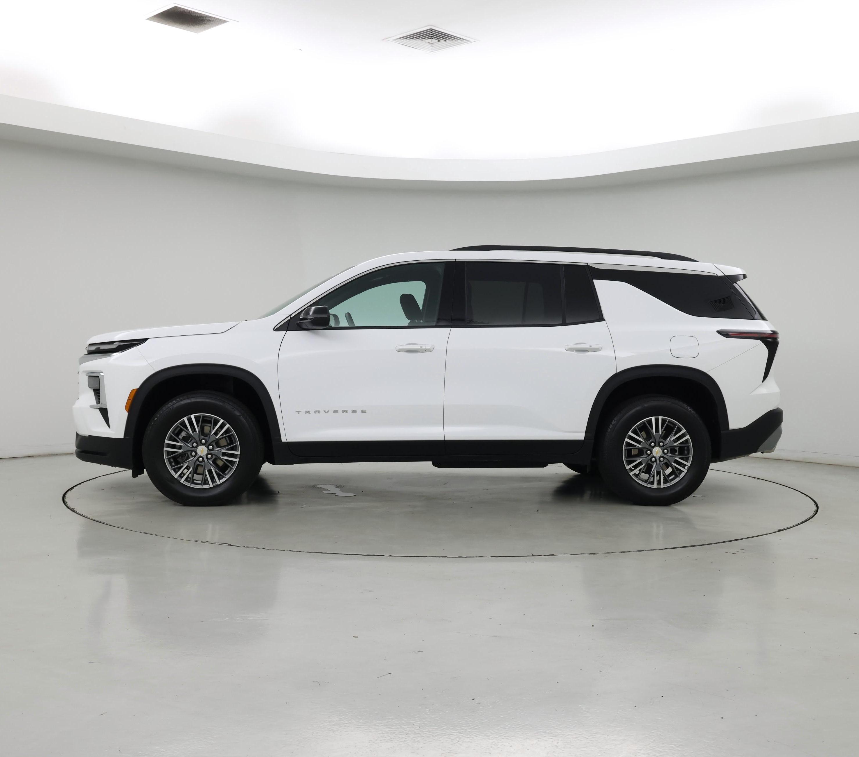 Thumbnail: 2025 Chevrolet Traverse - 3