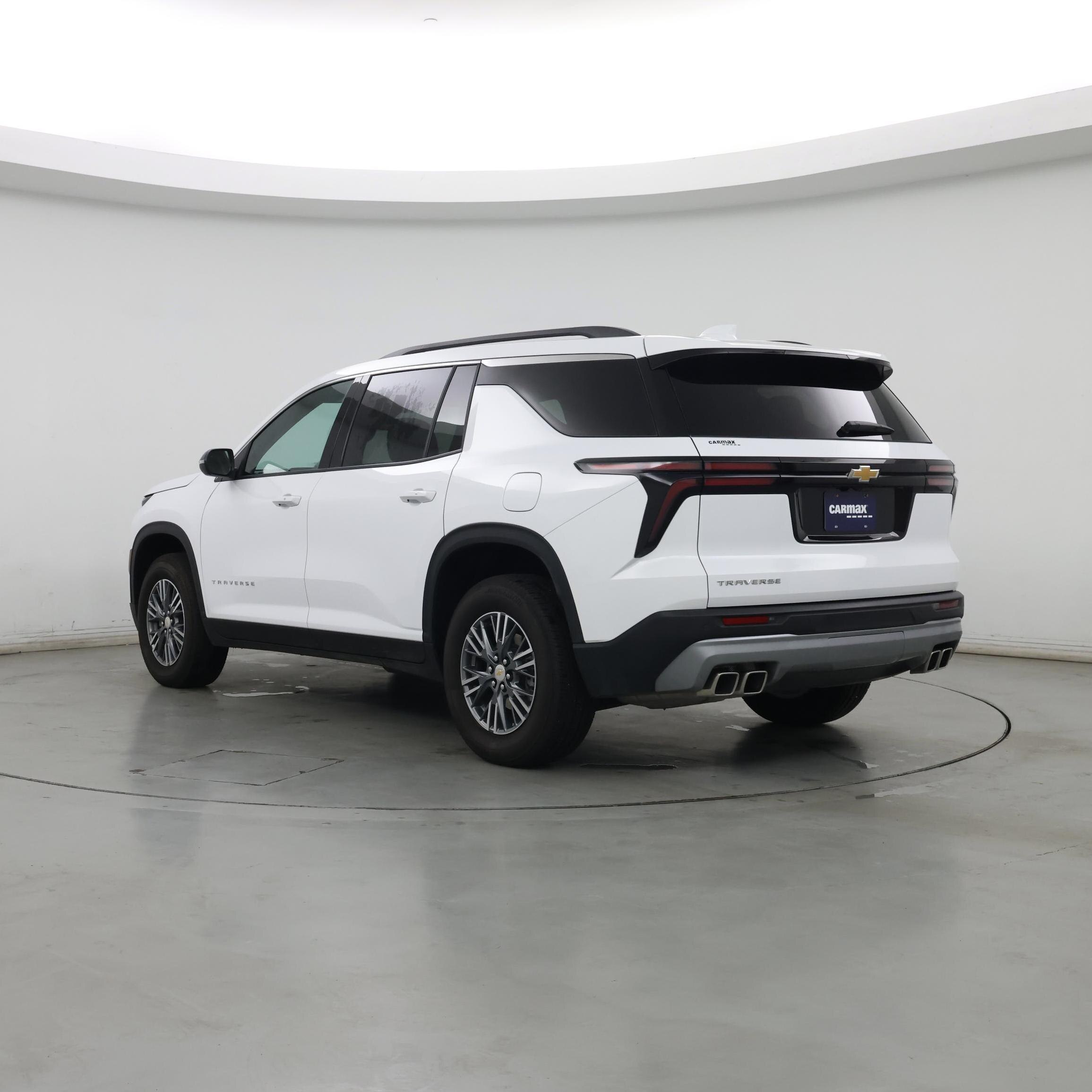 Thumbnail: 2025 Chevrolet Traverse - 2