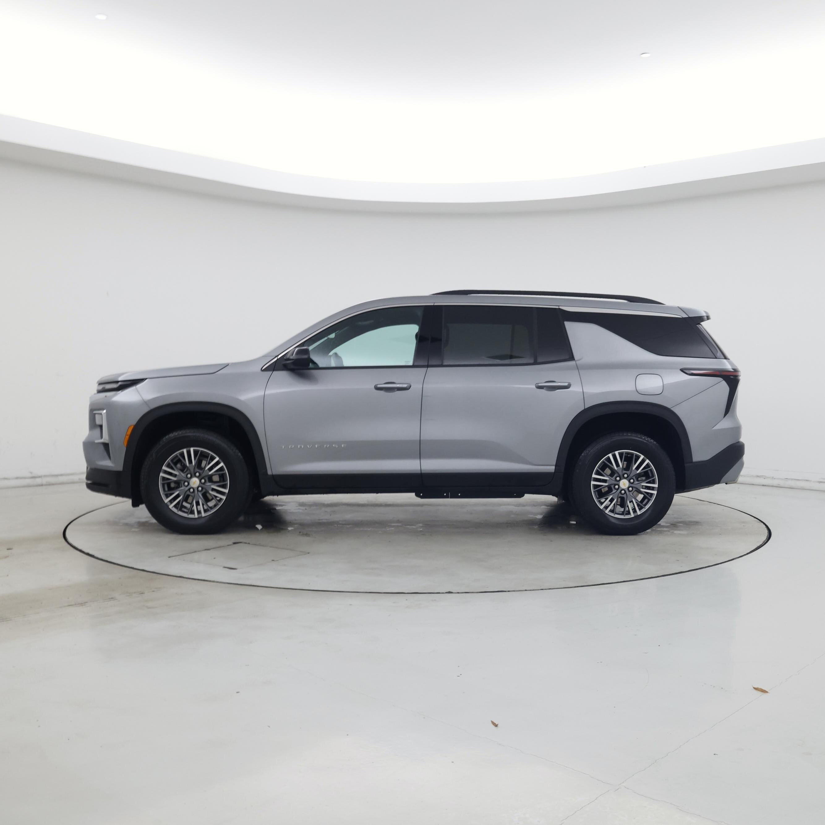 Thumbnail: 2025 Chevrolet Traverse - 3